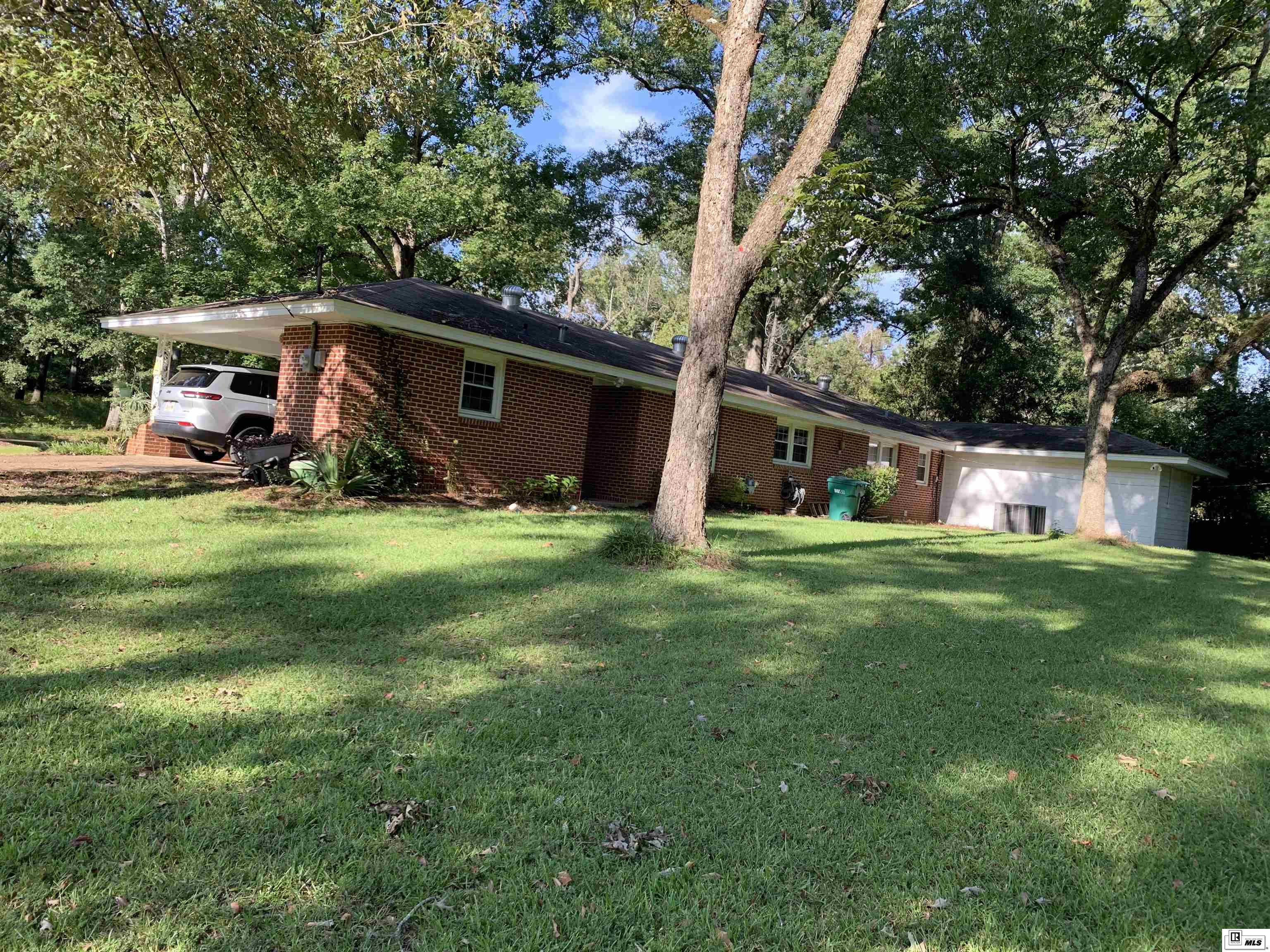 302 Biddison Drive