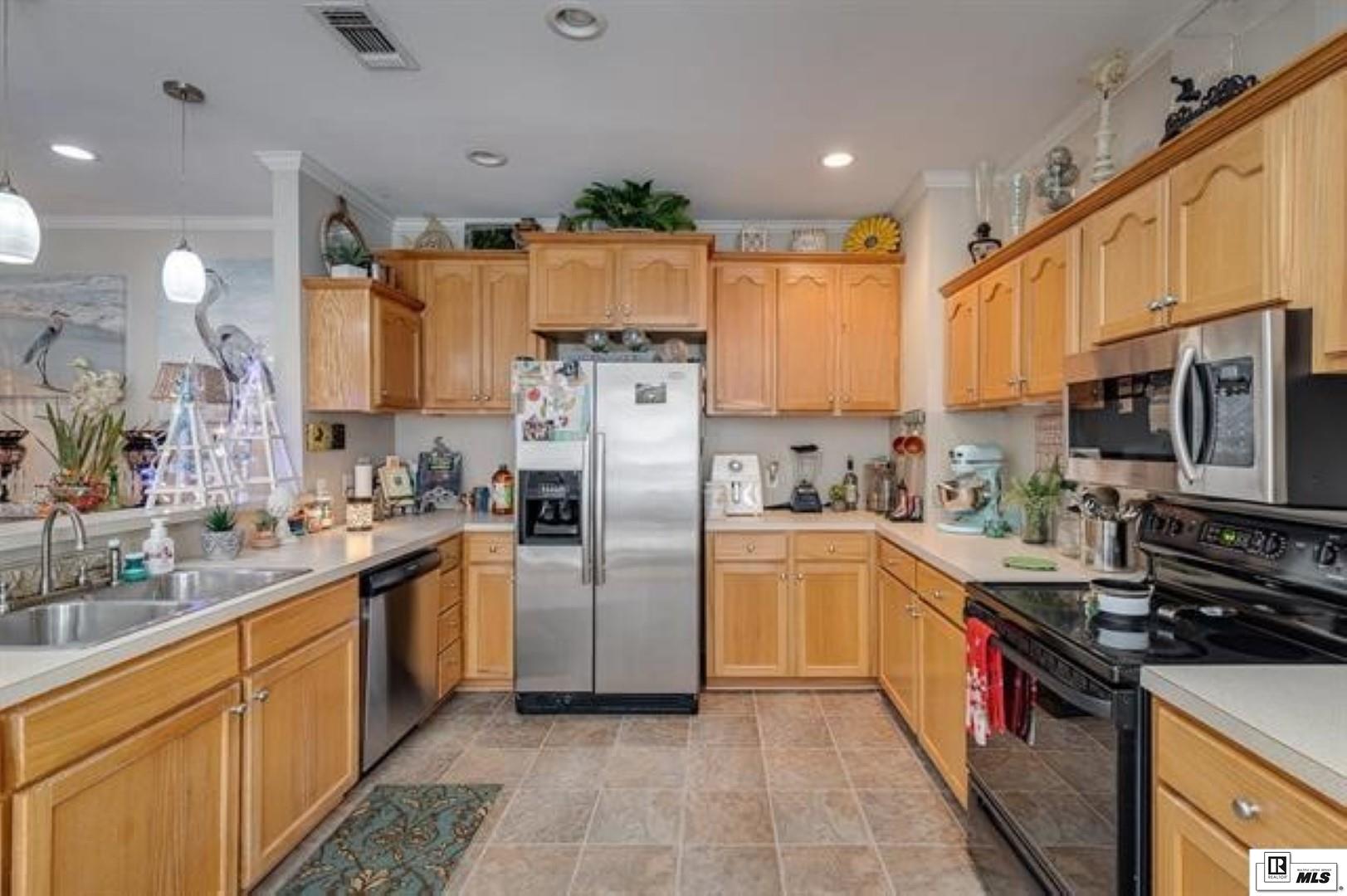 122 Ridgedale Lake Drive