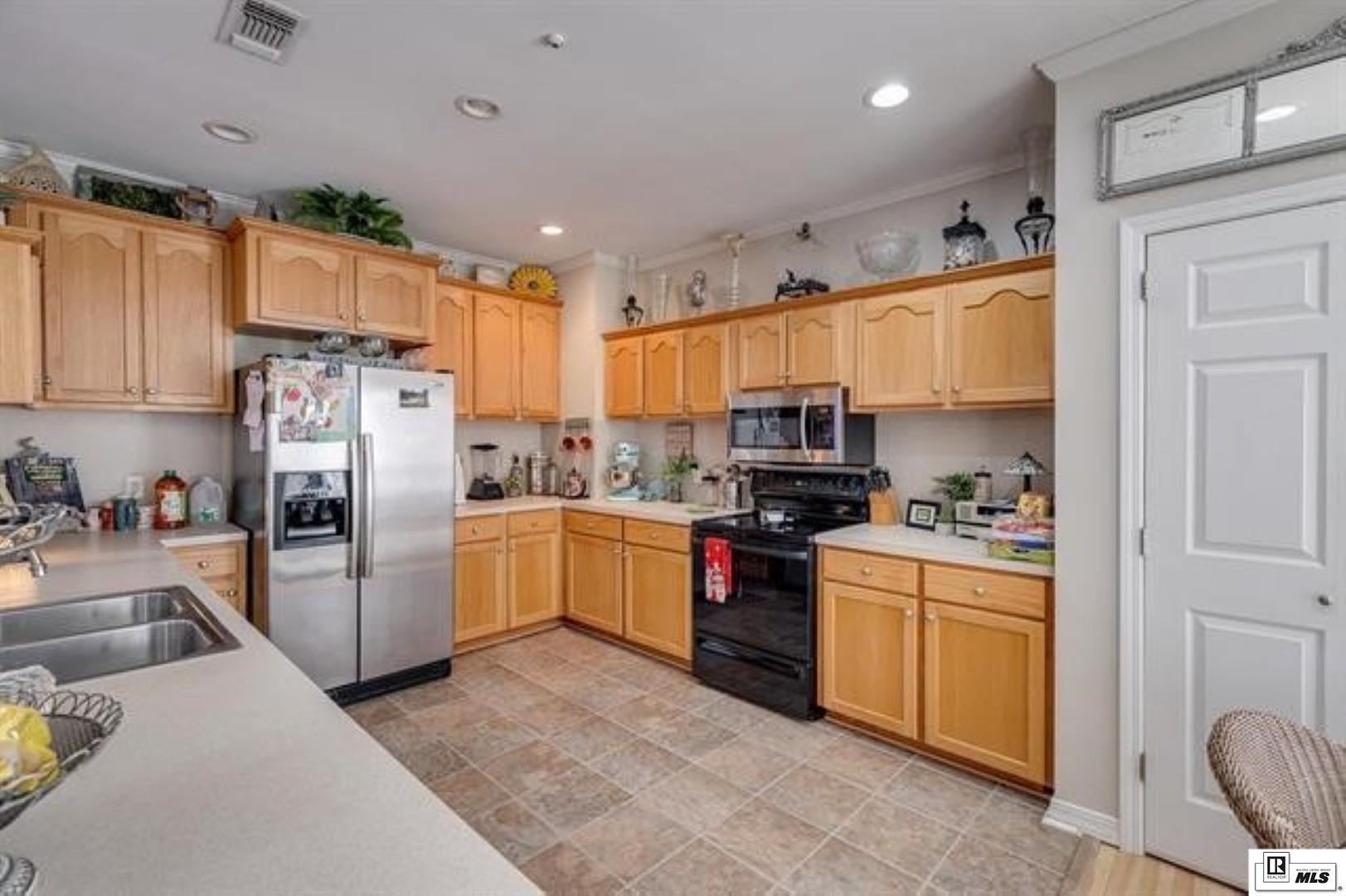 122 Ridgedale Lake Drive