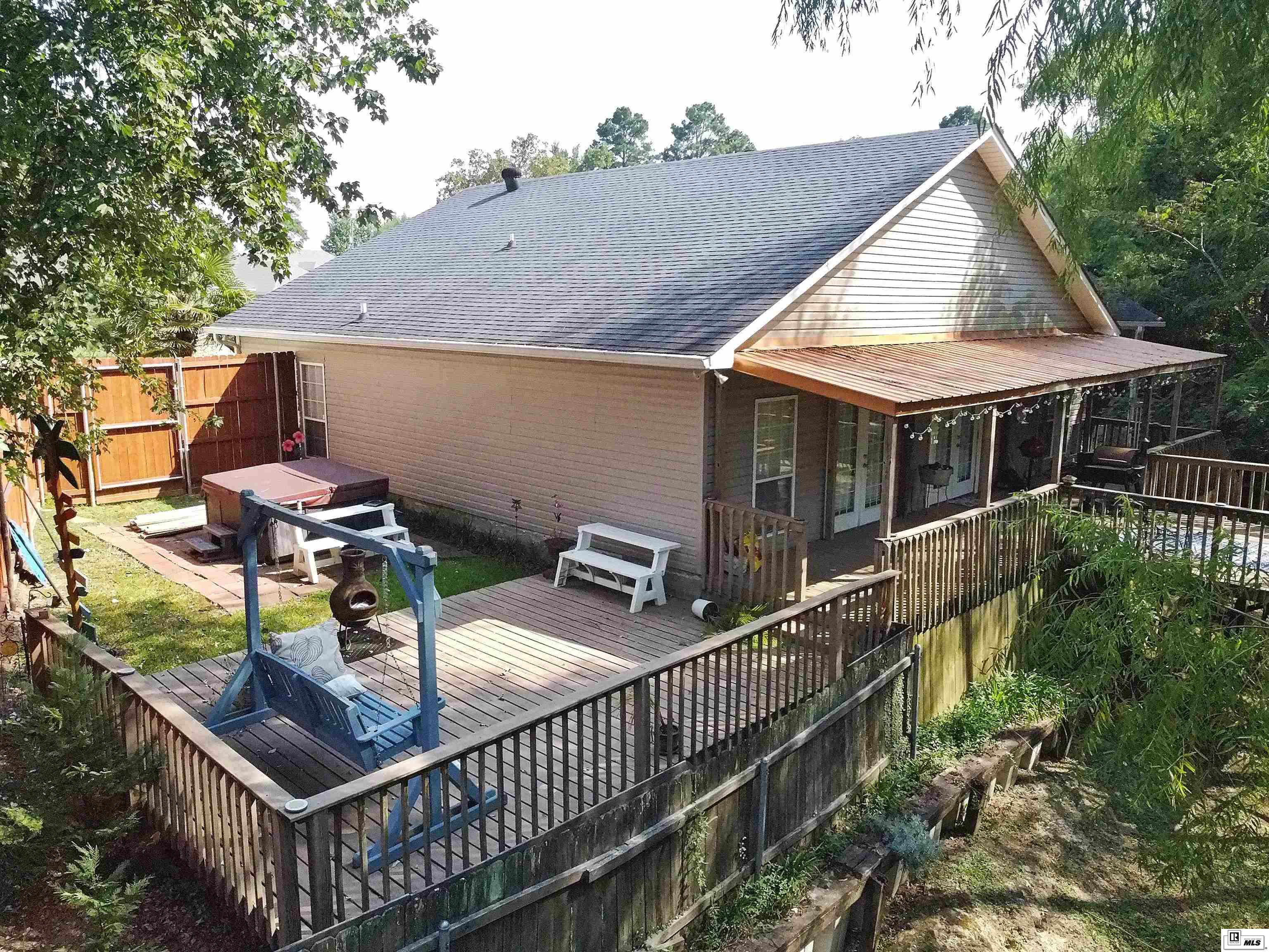 122 Ridgedale Lake Drive