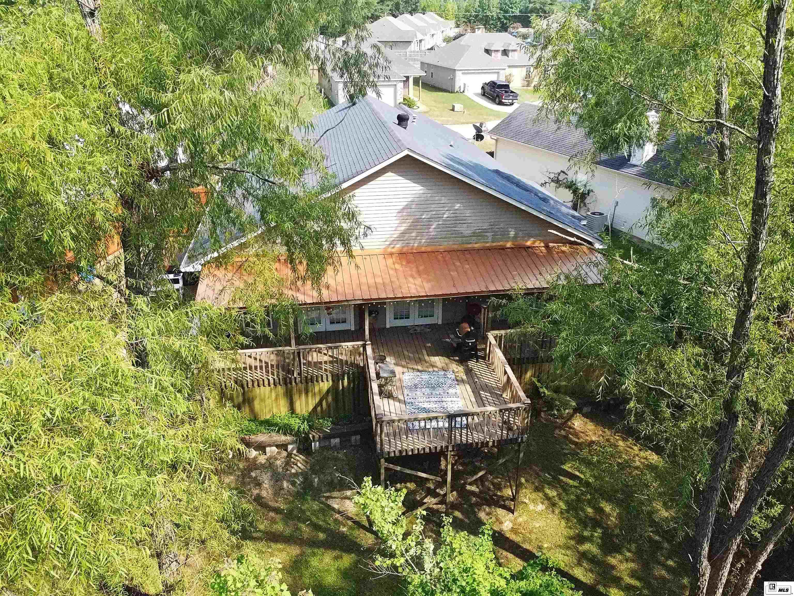 122 Ridgedale Lake Drive