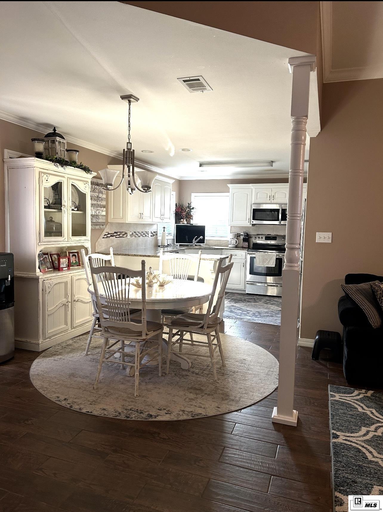 309 Willow Creek Drive