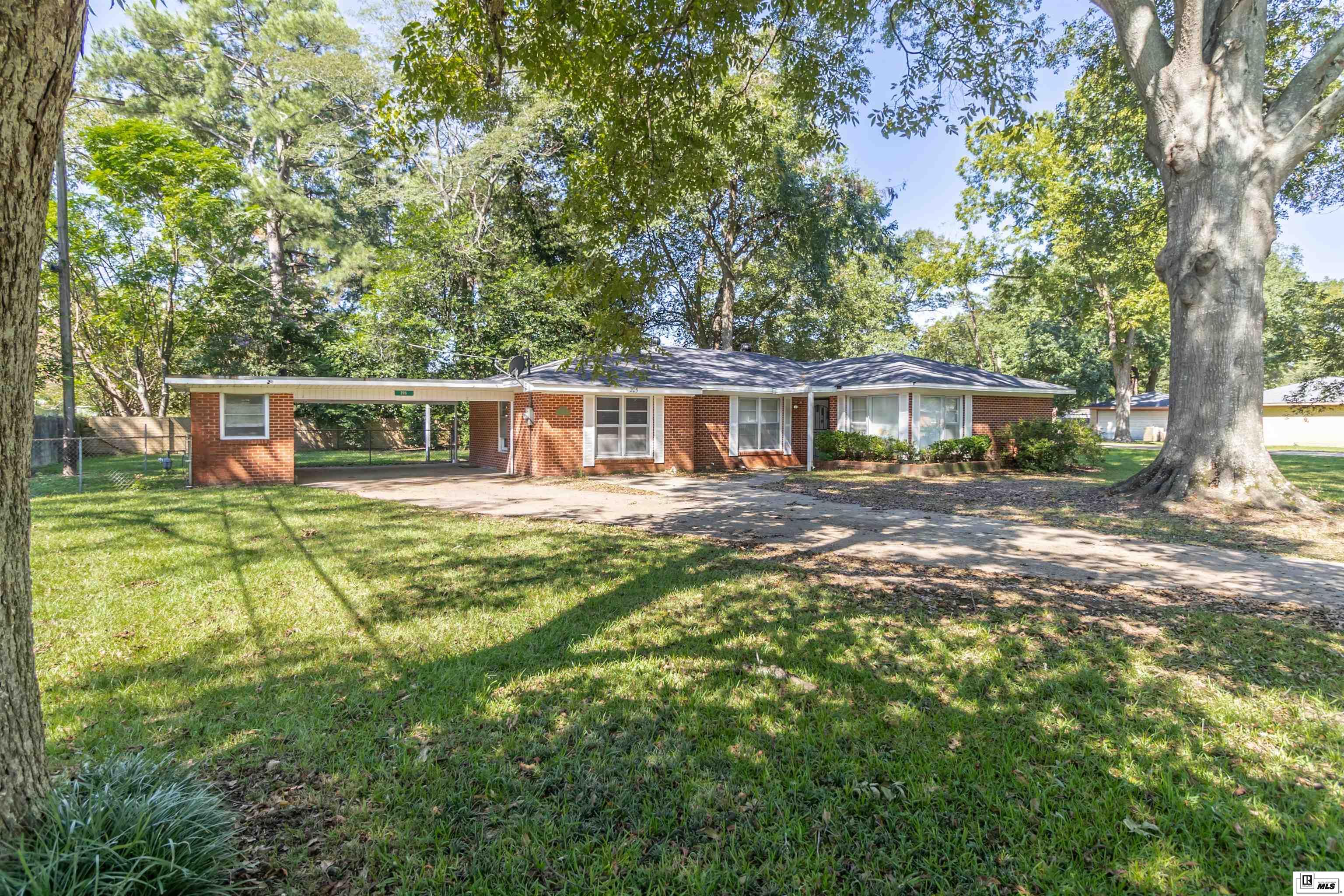 205 Broadmoor Boulevard