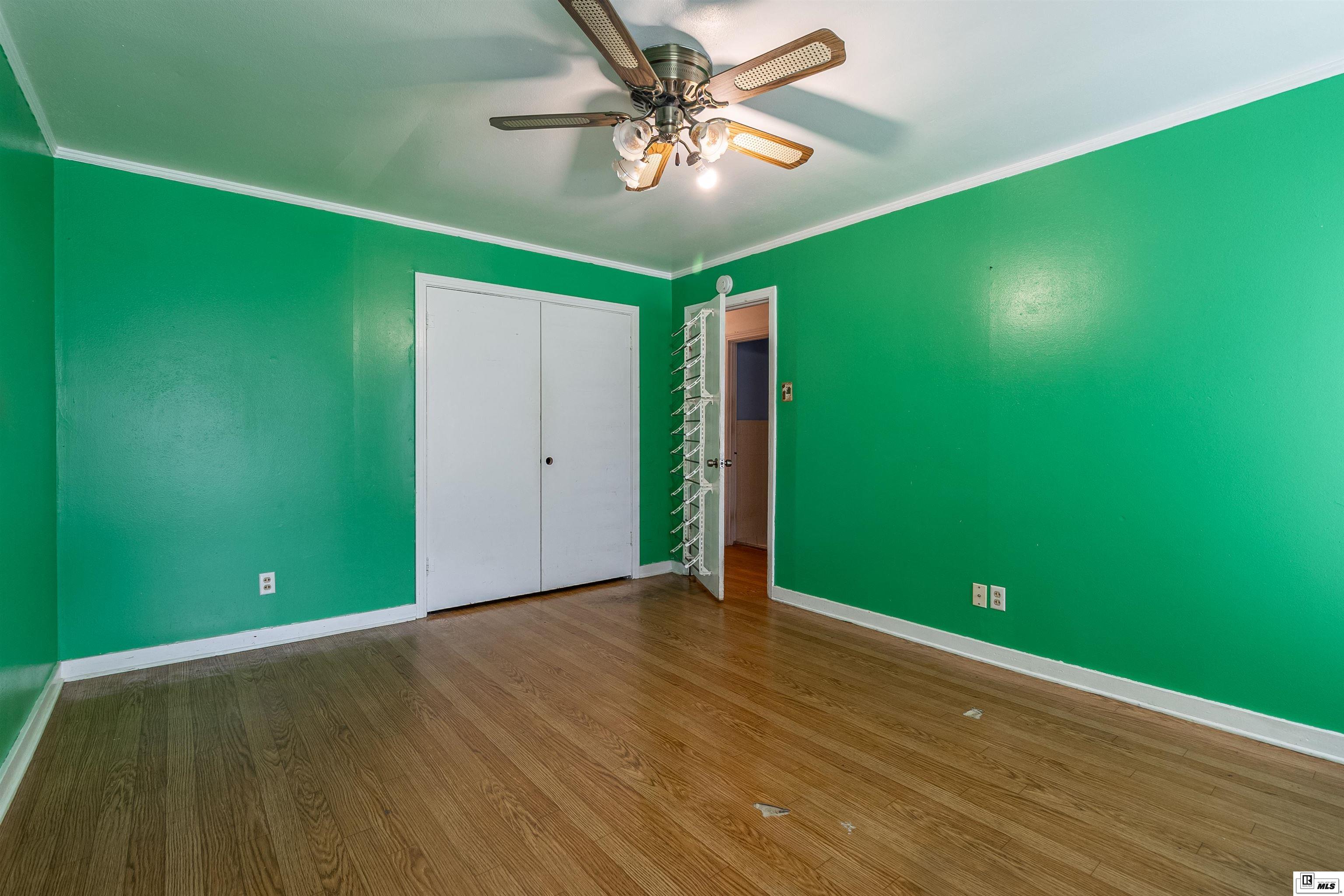 205 Broadmoor Boulevard