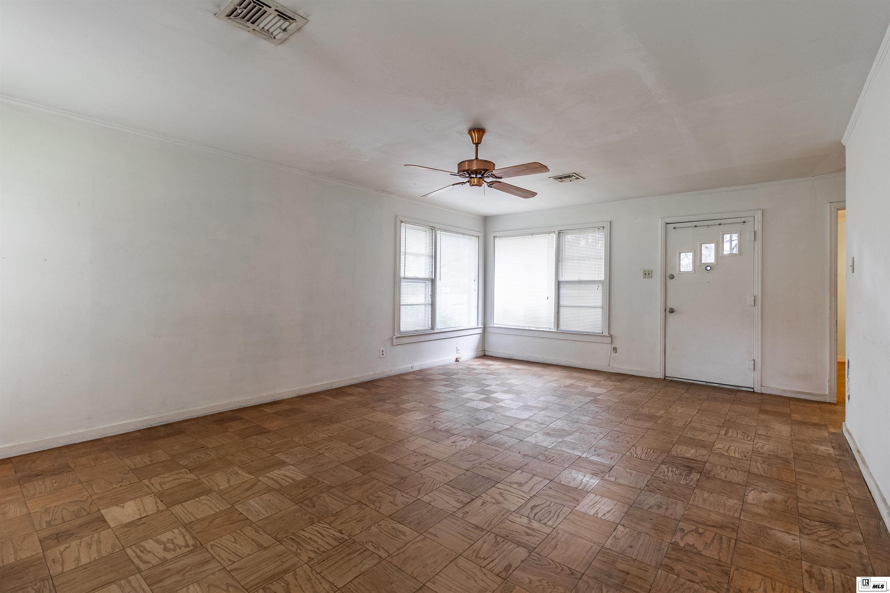 205 Broadmoor Boulevard