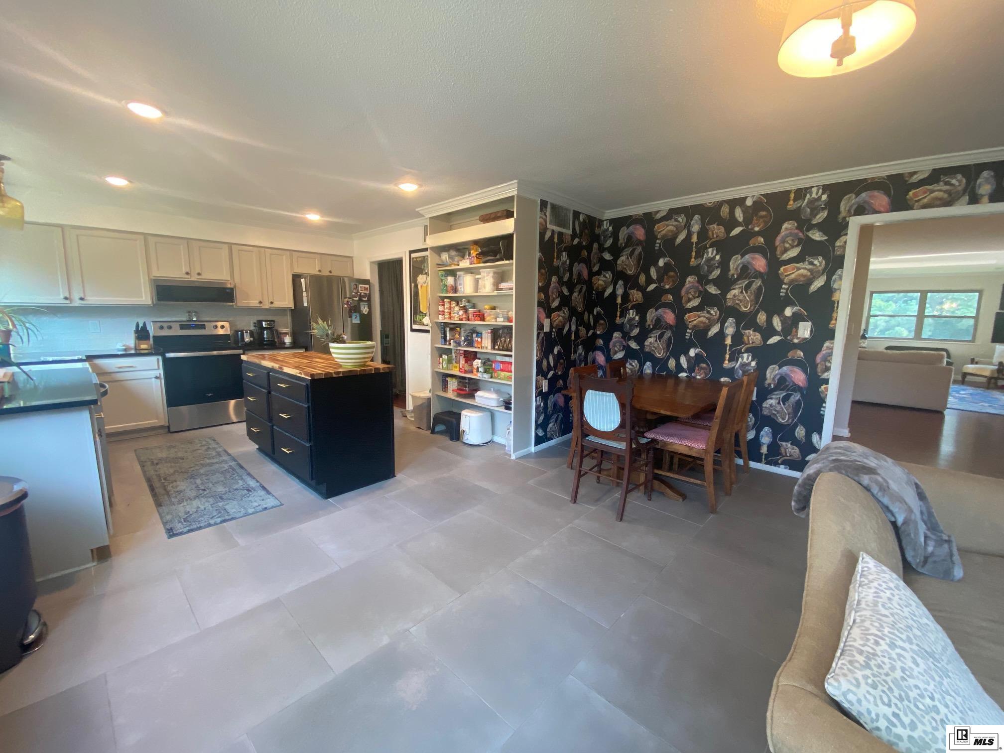 202 Alta Mira Drive