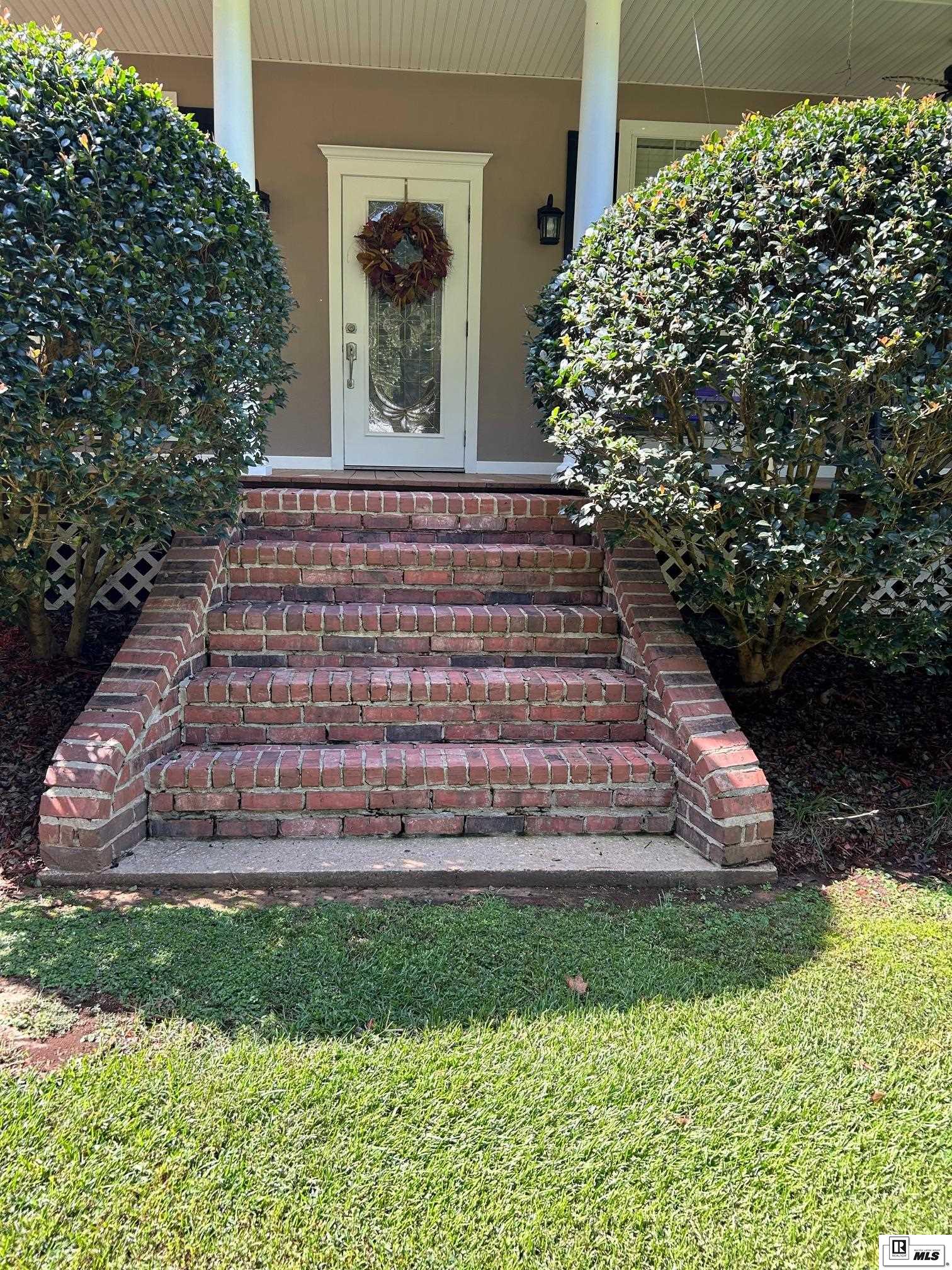 135 Doe Drive