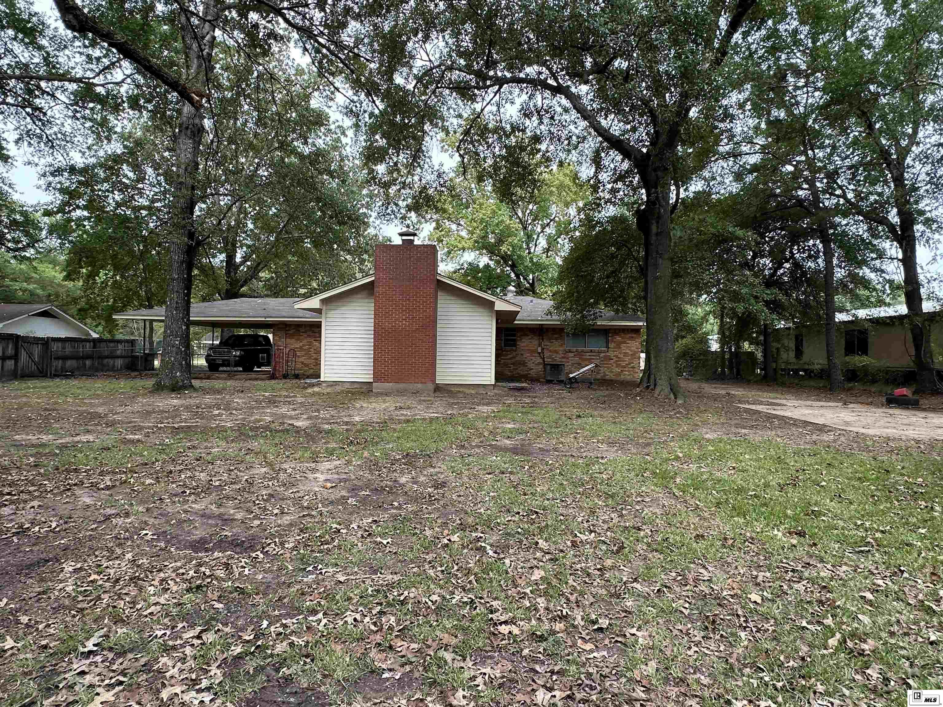 333 Iris Street