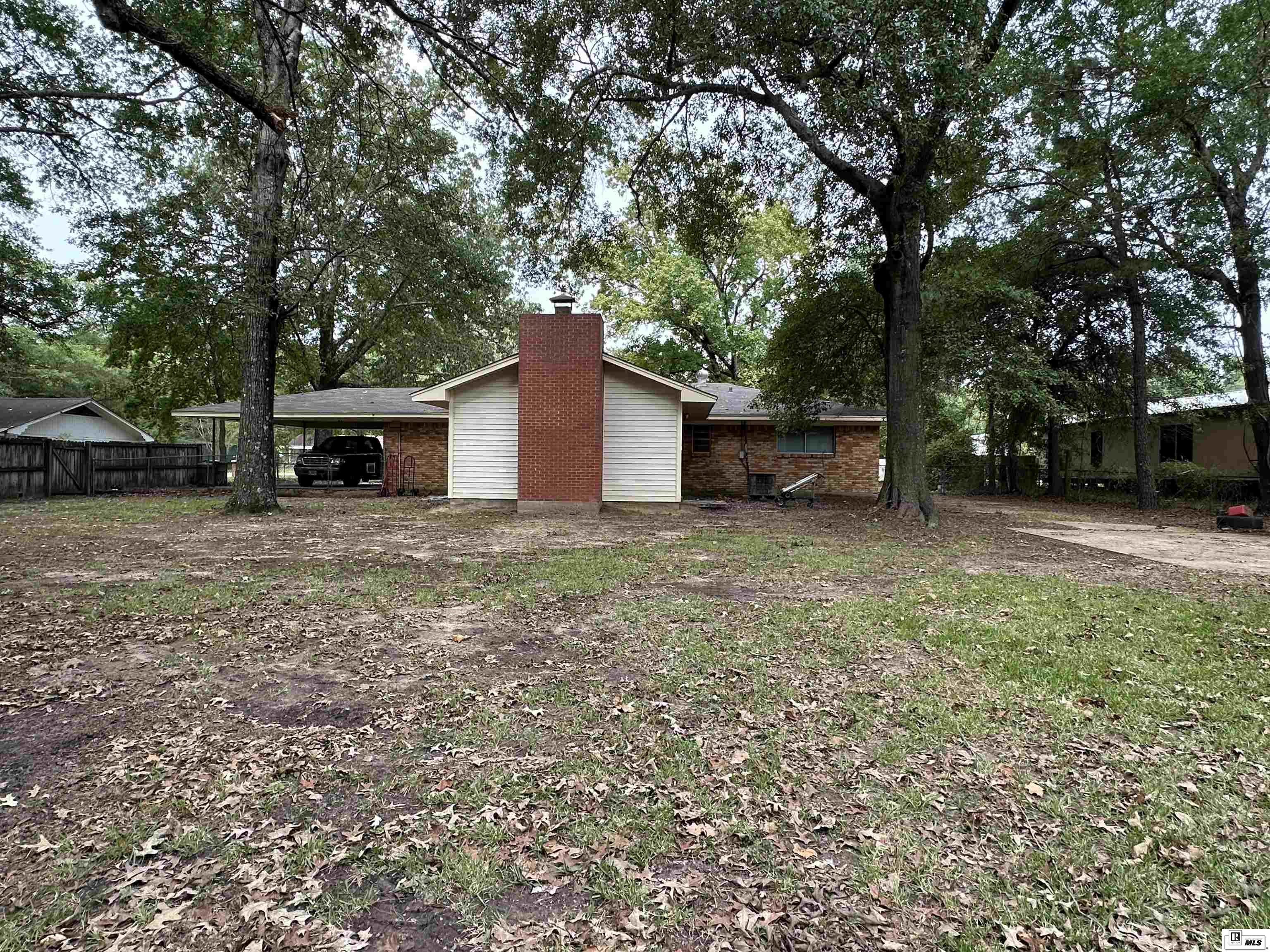 333 Iris Street