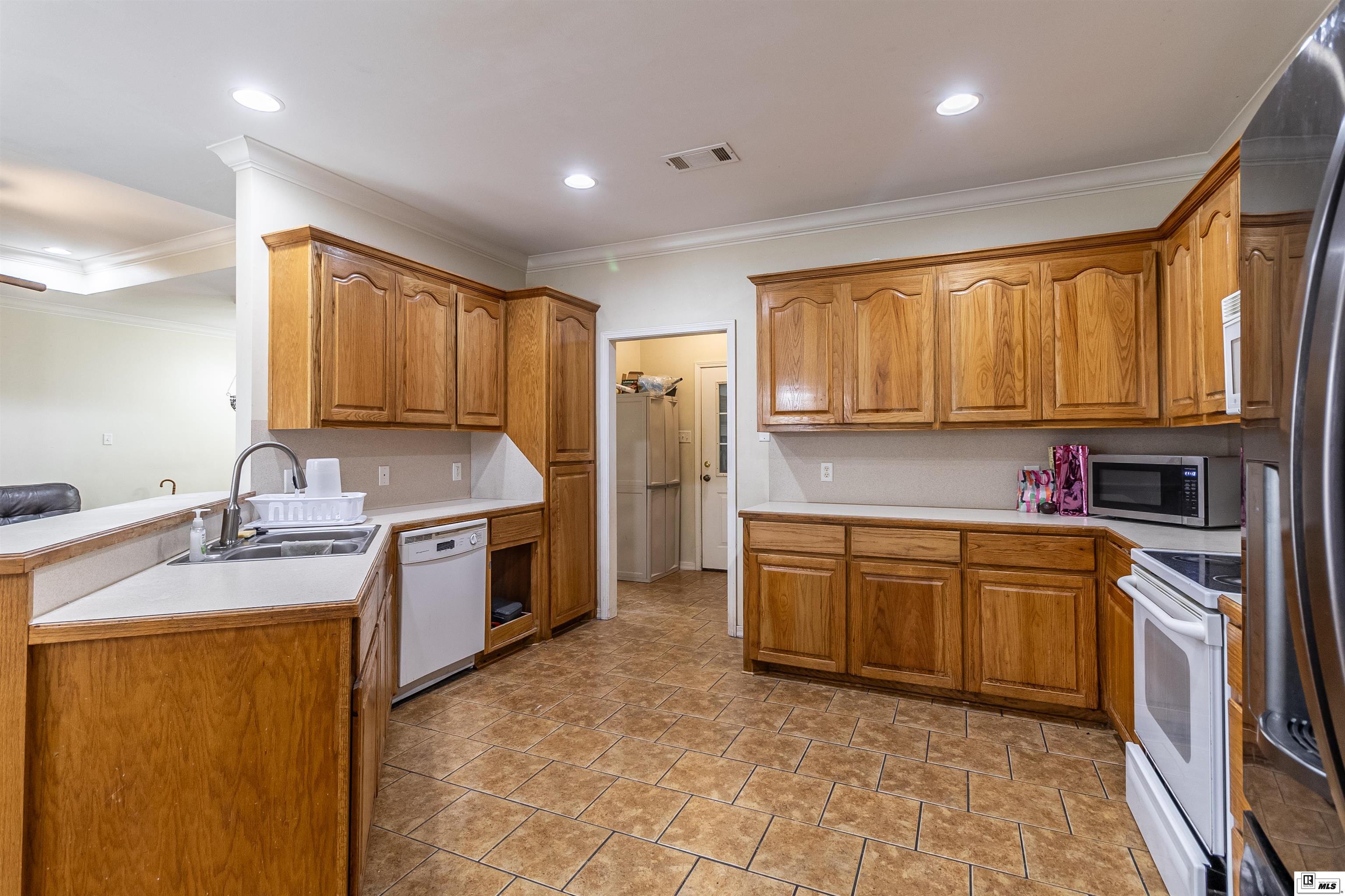 101 Curry Creek Court