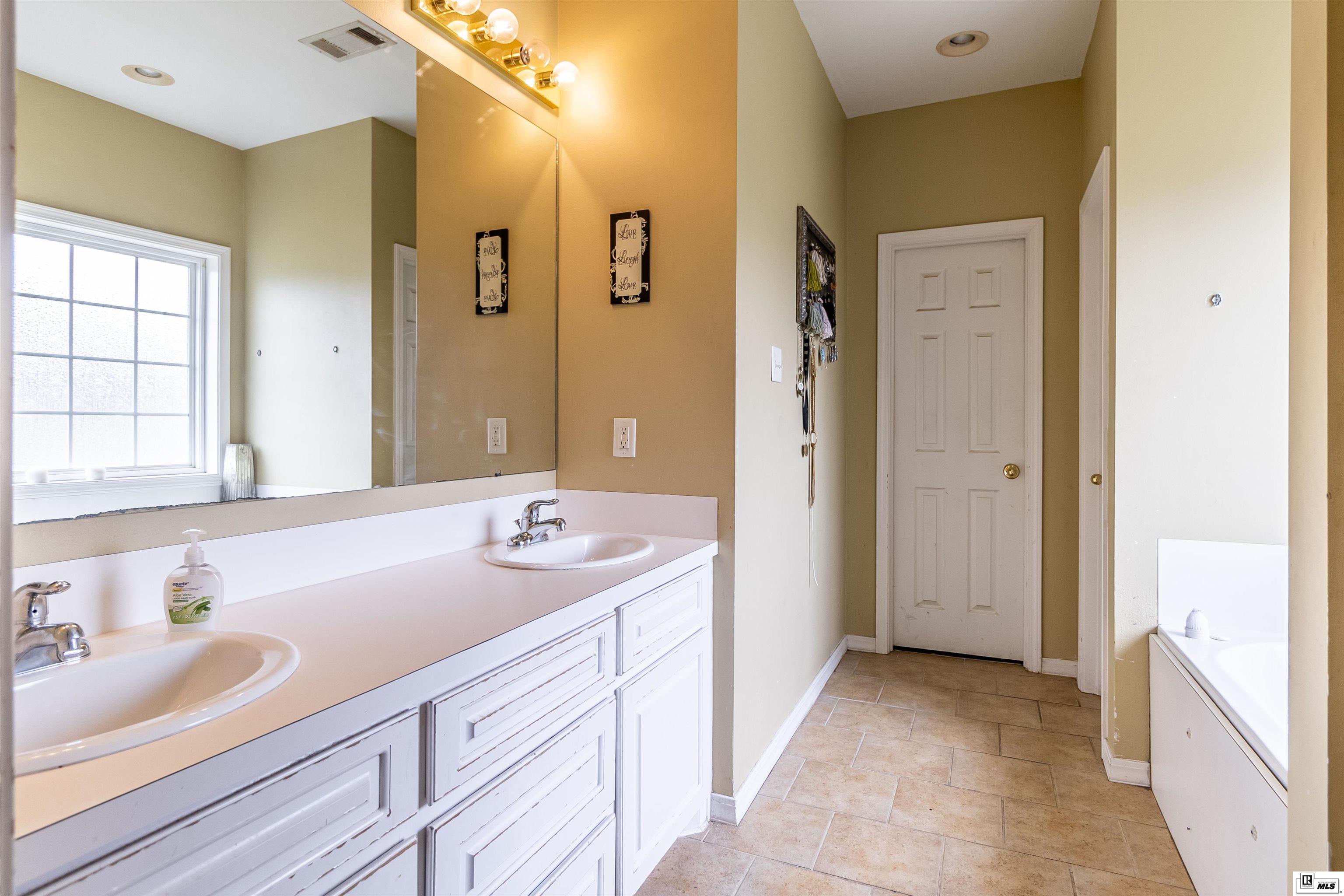 101 Curry Creek Court