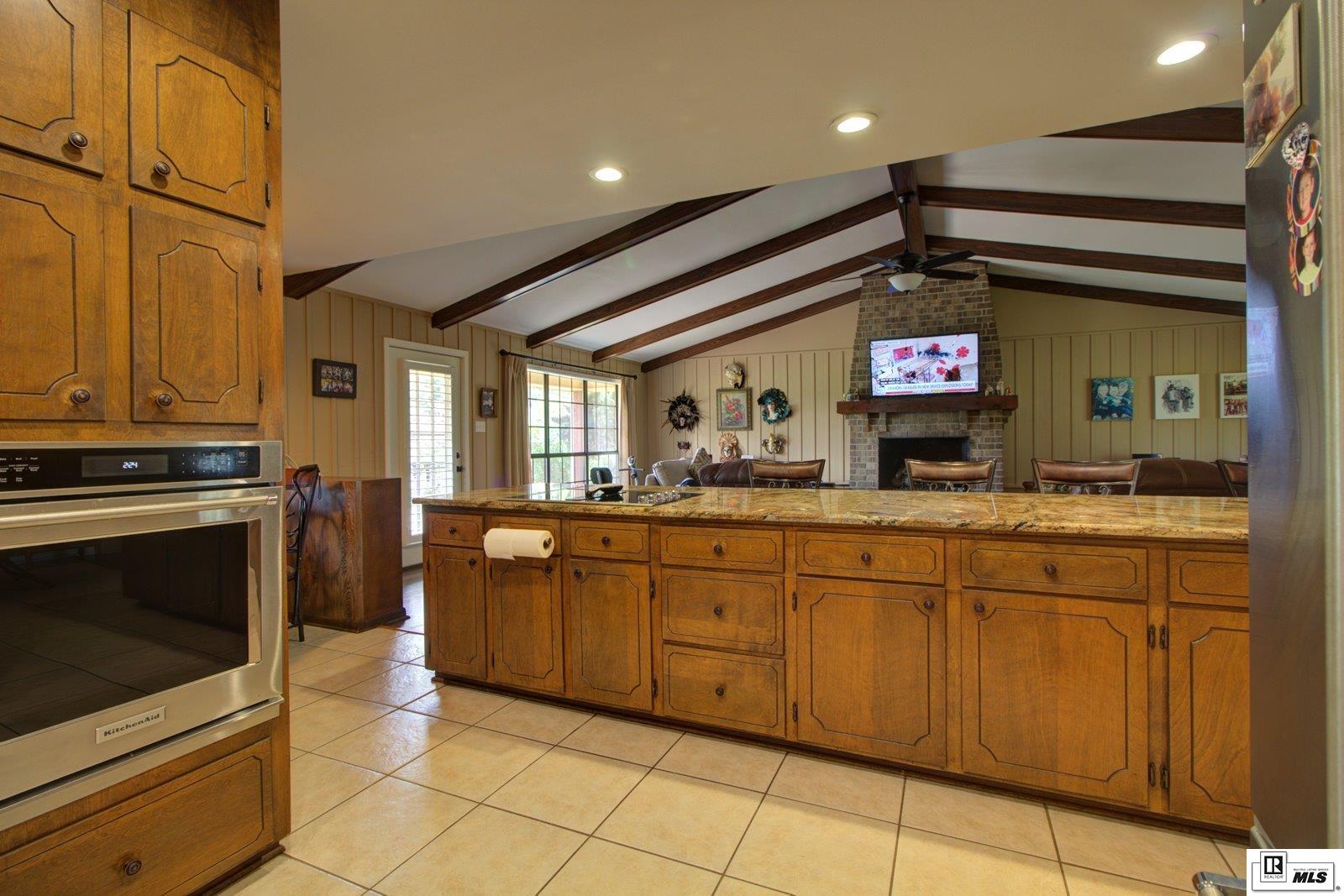 11385 Highway 15