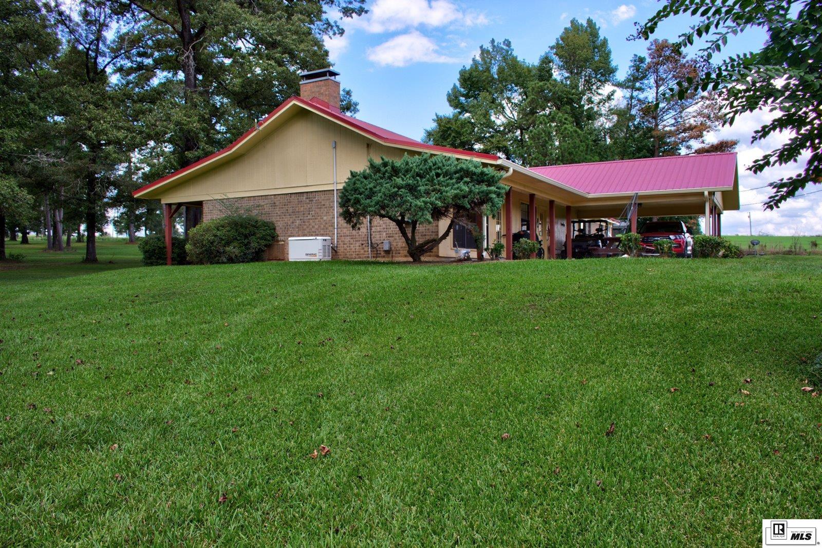 11385 Highway 15
