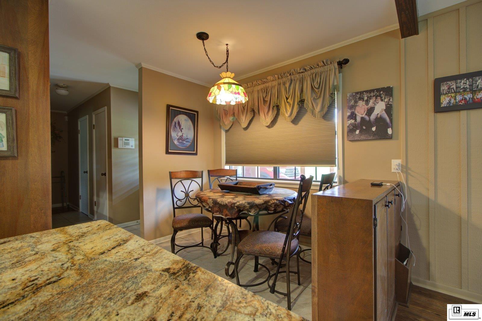 11385 Highway 15