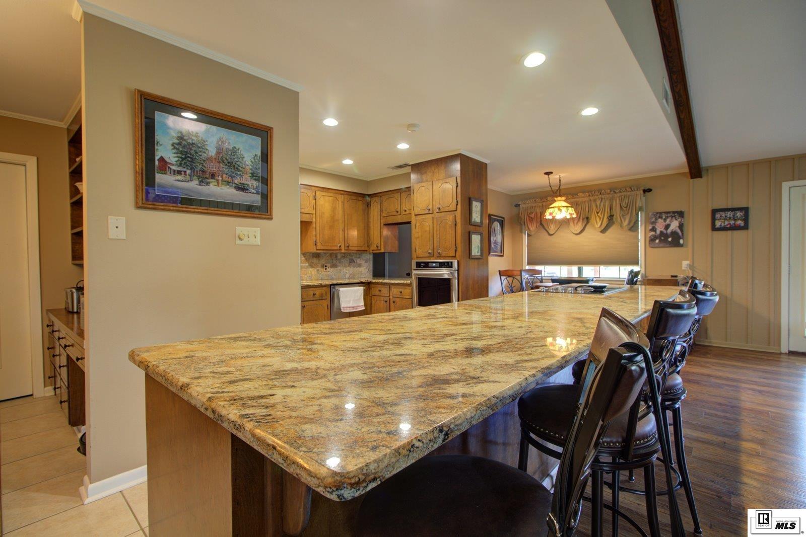 11385 Highway 15