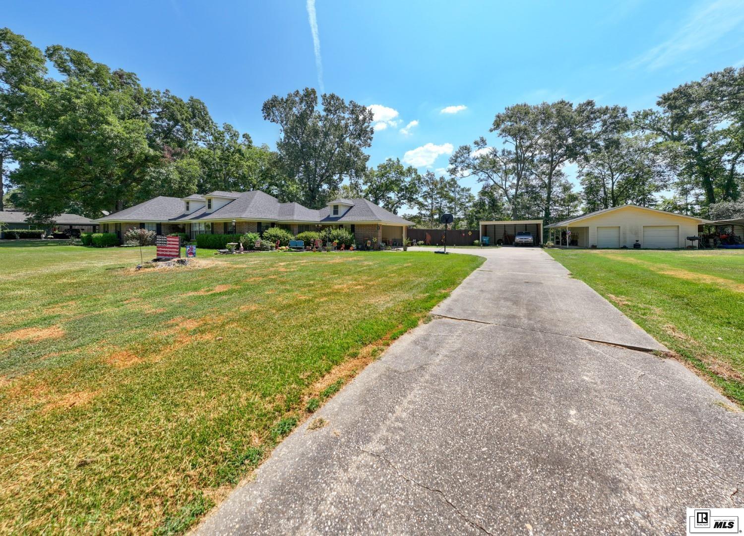 6808 Eastlake Road