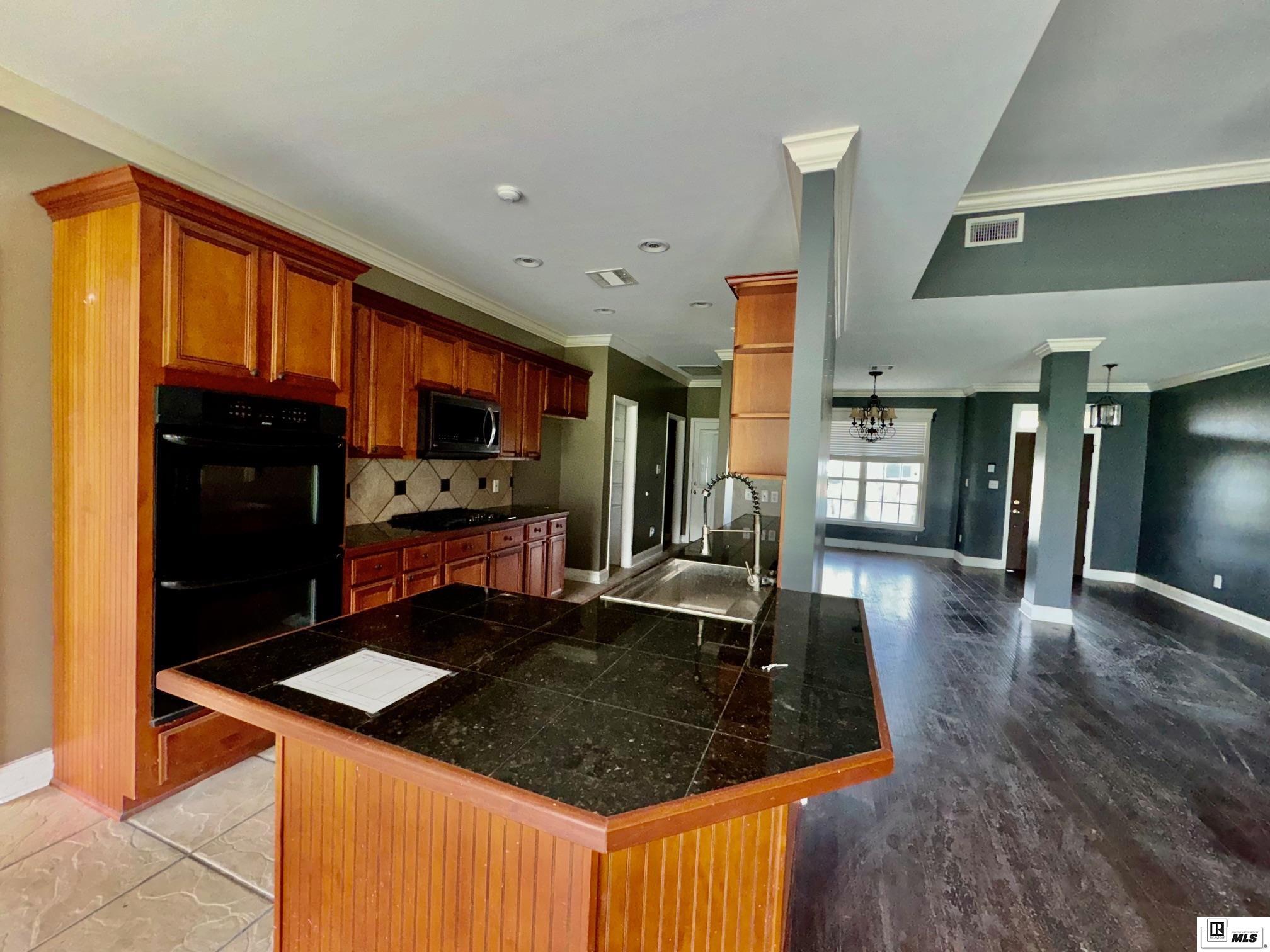 413 East Frenchman's Bend Road