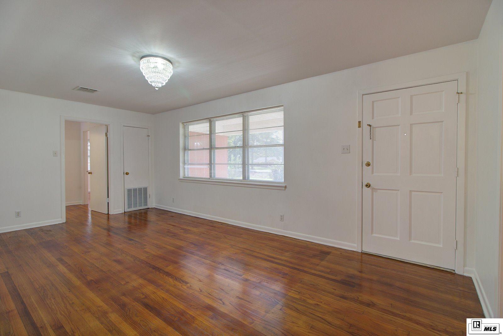 1219 Prairie Road