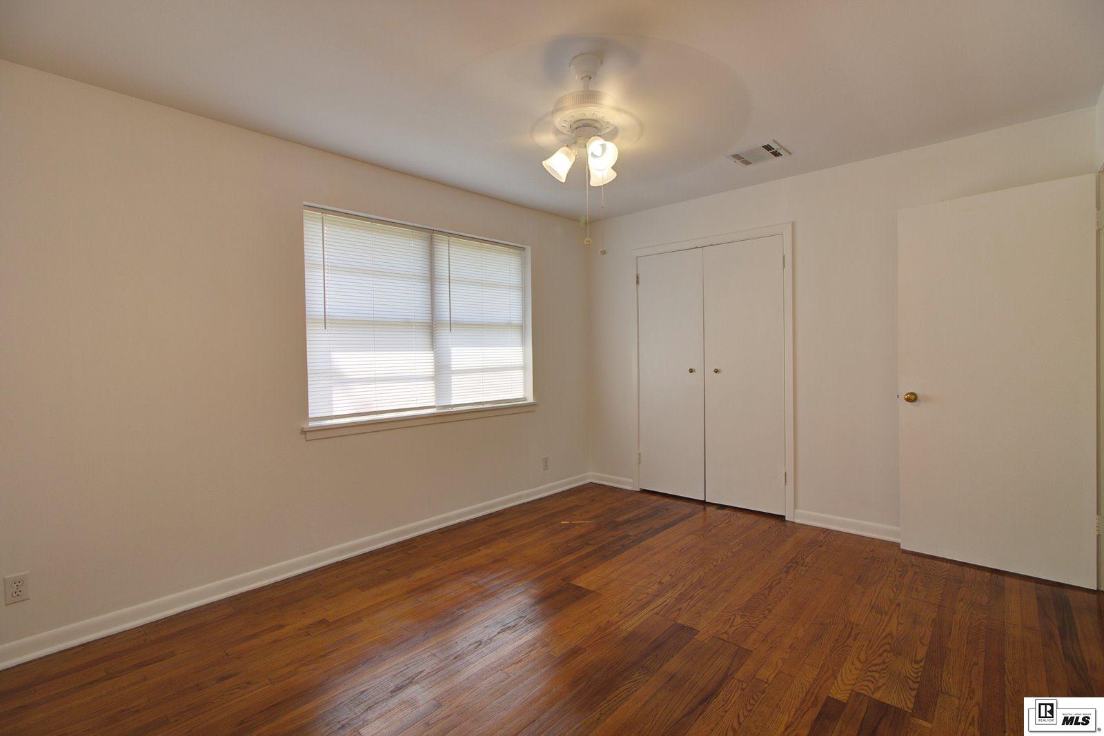 1219 Prairie Road