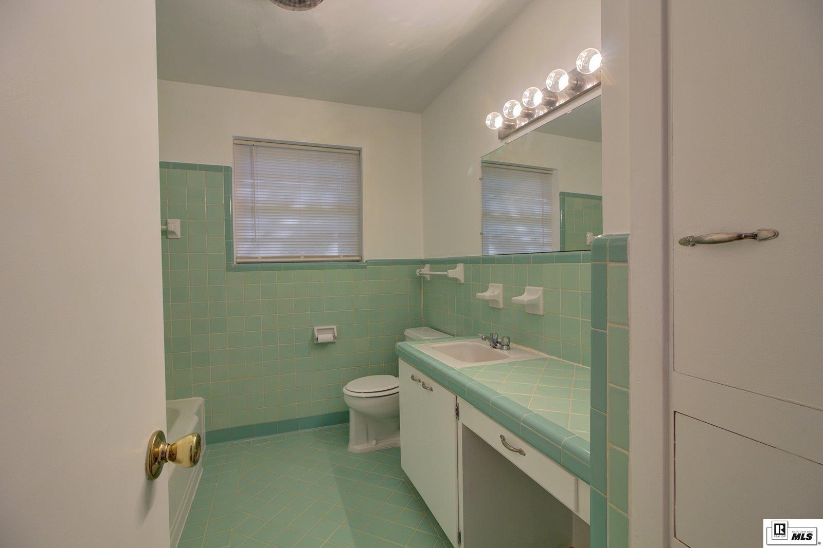 1219 Prairie Road