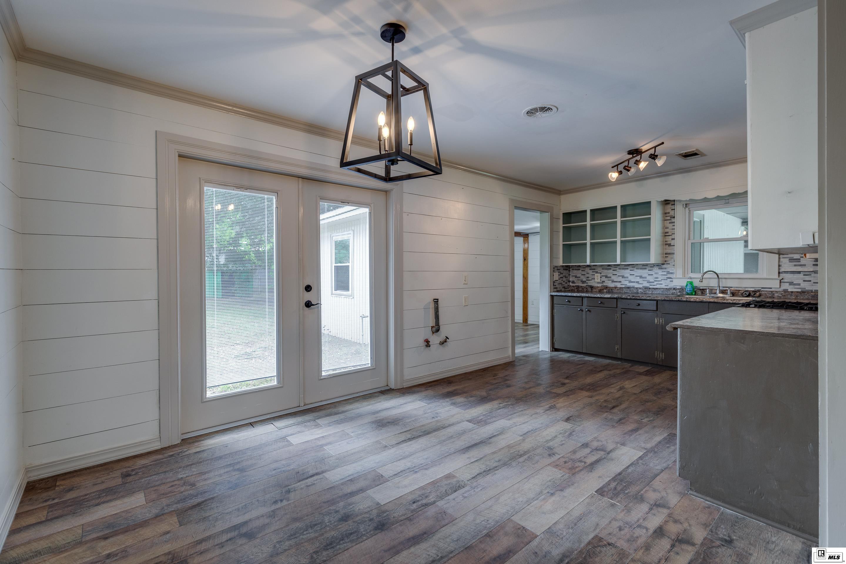 502 Old Sterlington Road