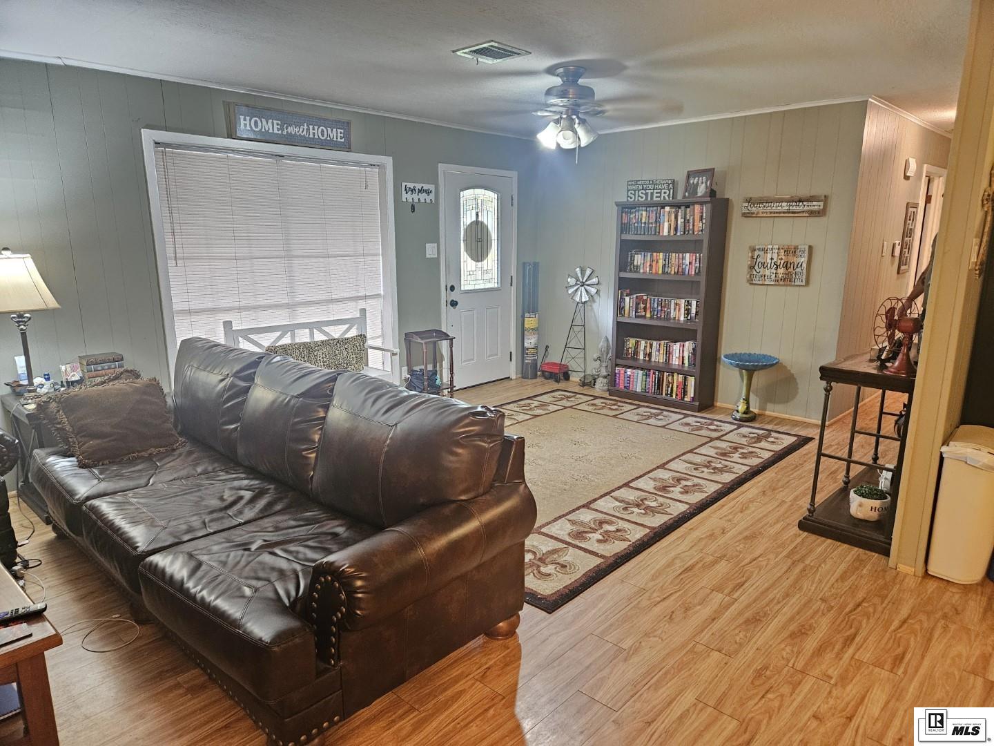 107 Crestview Drive