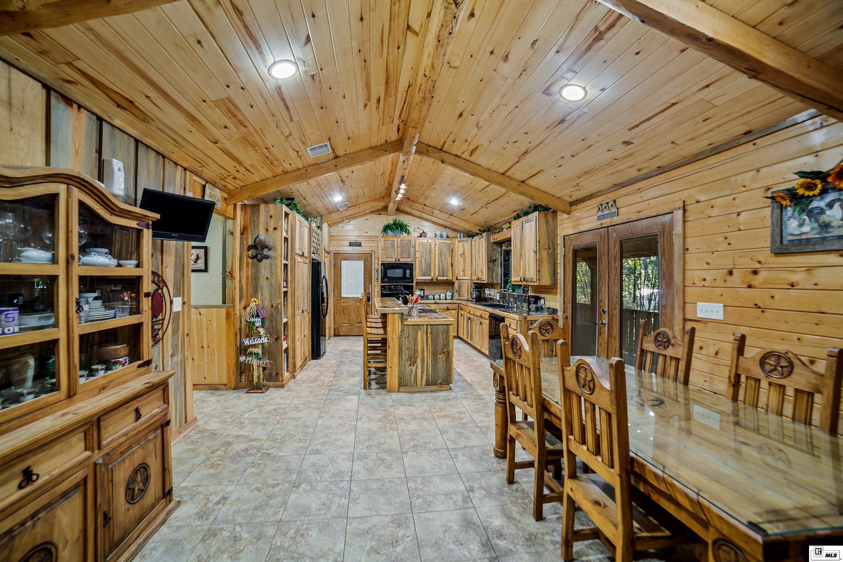 13861 Highway 157