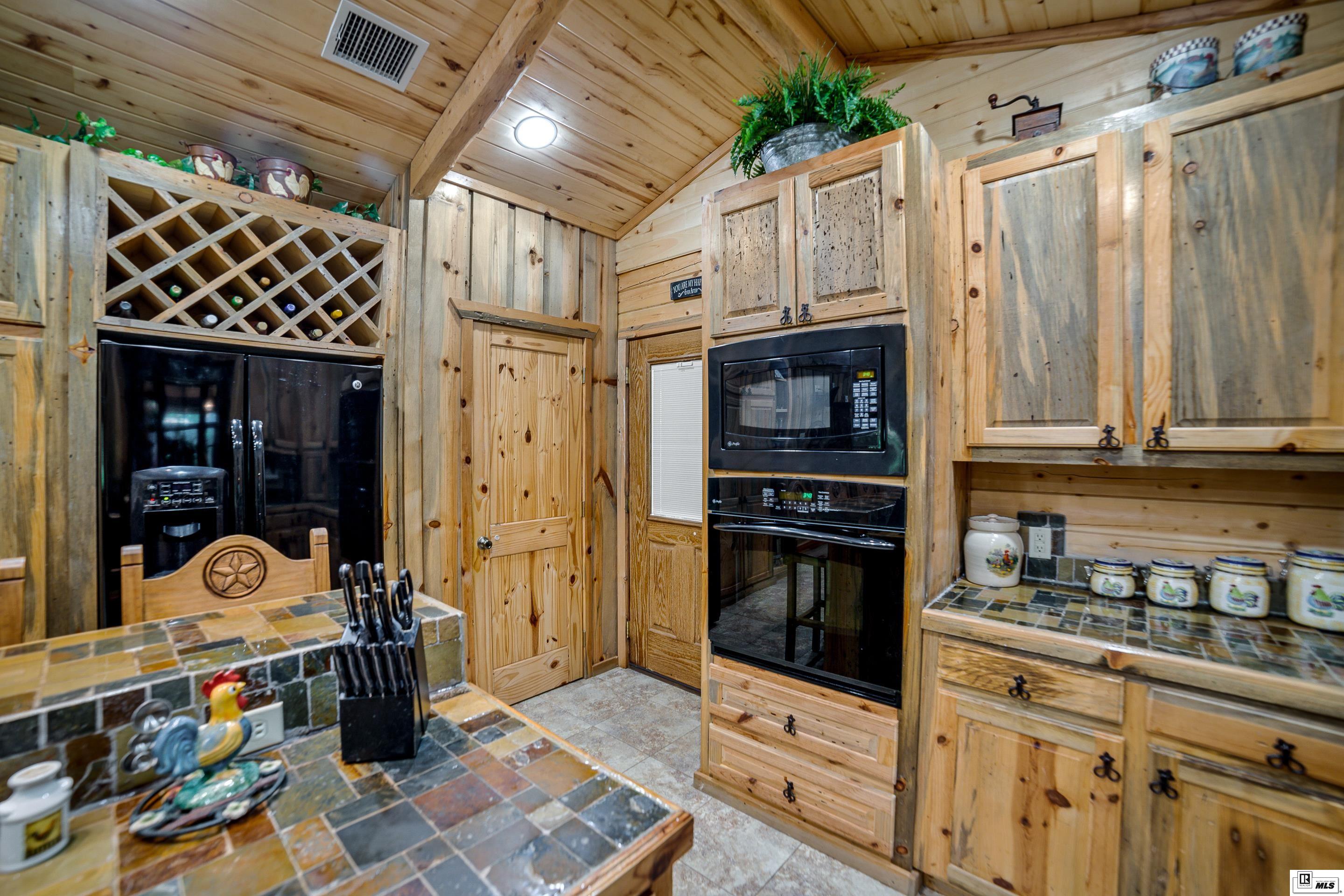 13861 Highway 157