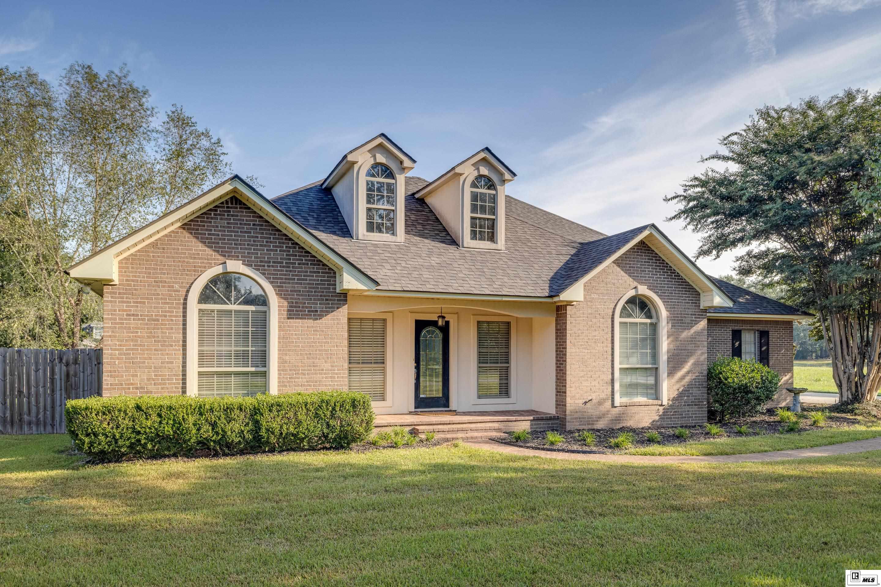 14 Gladney Loop