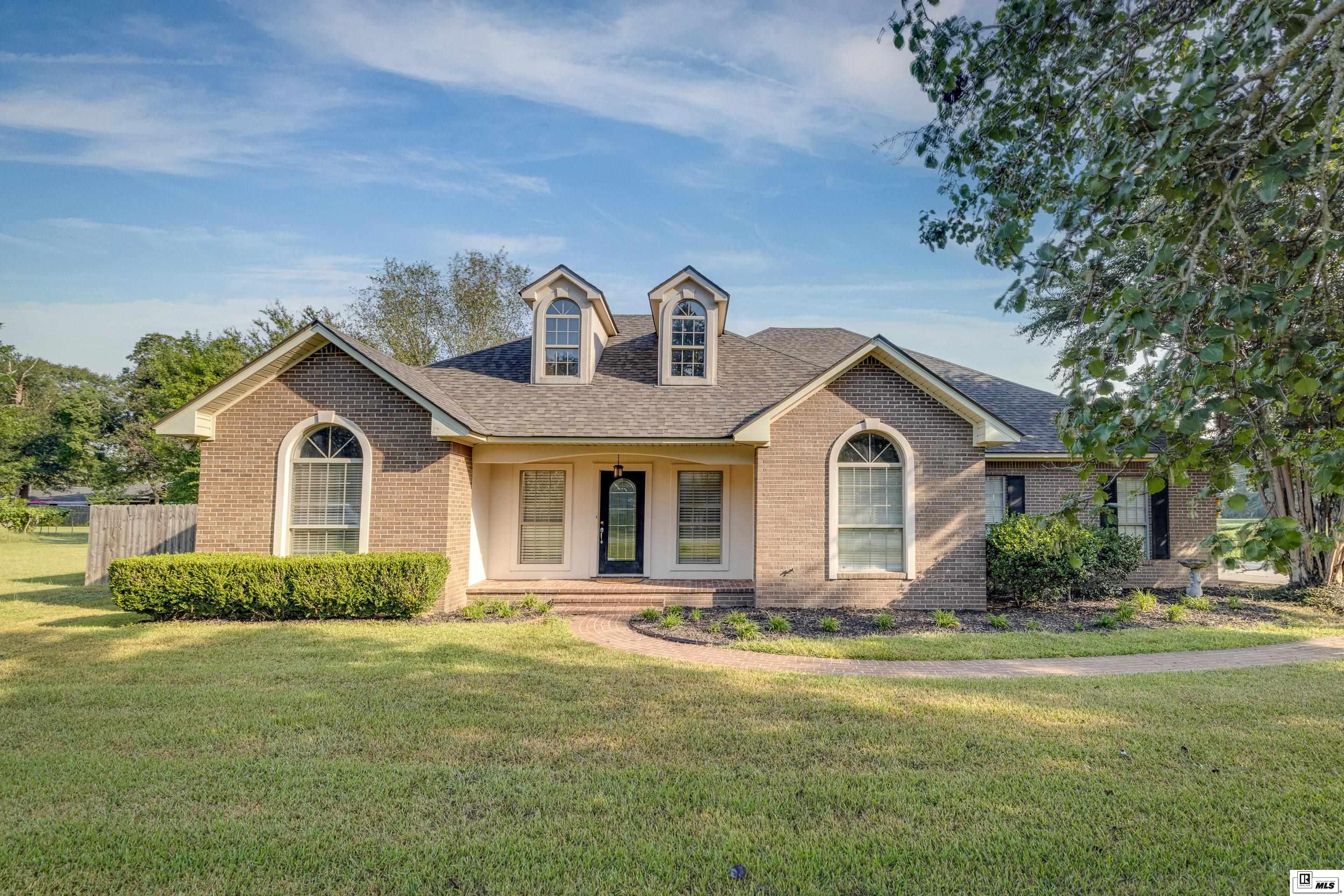 14 Gladney Loop