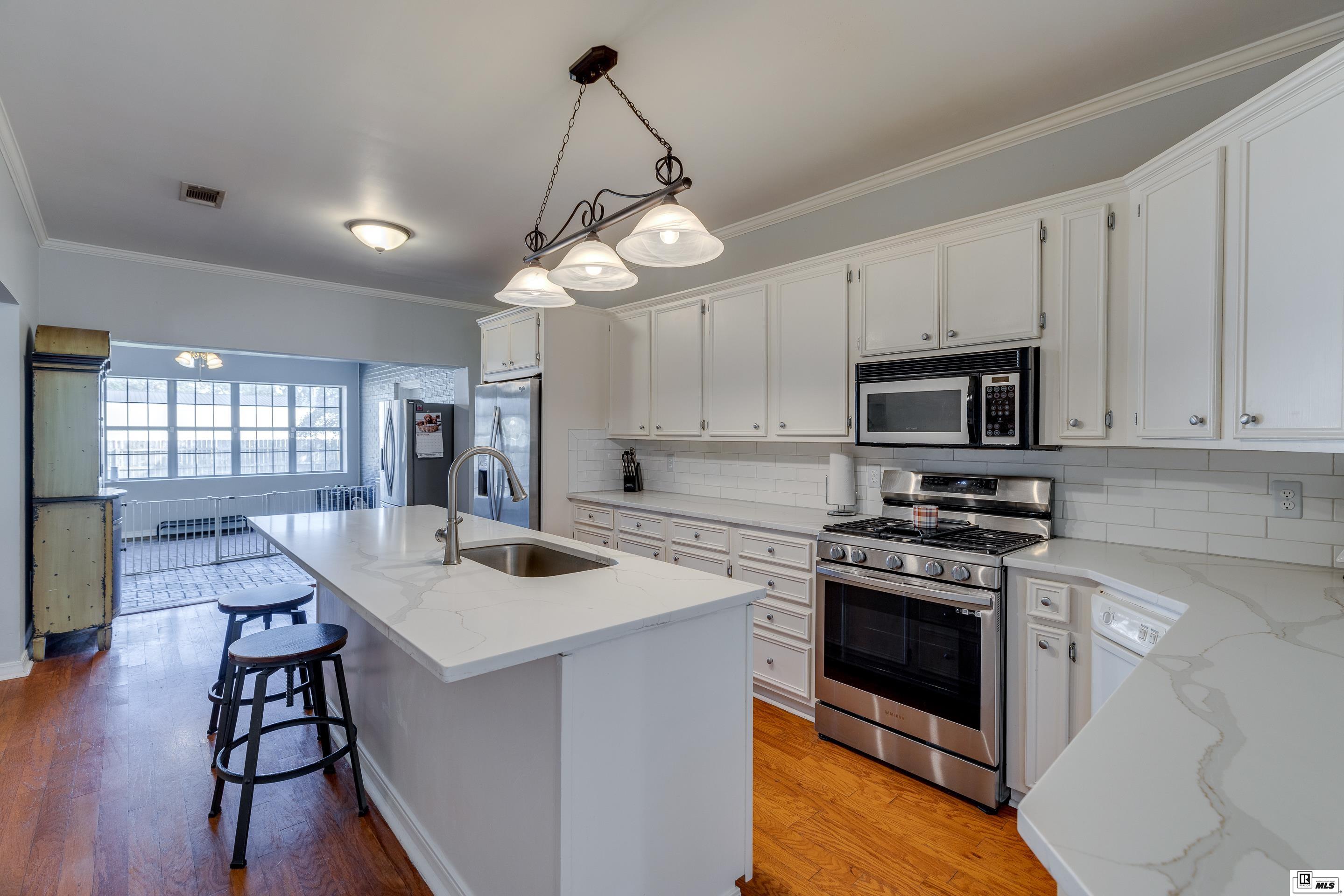 14 Gladney Loop