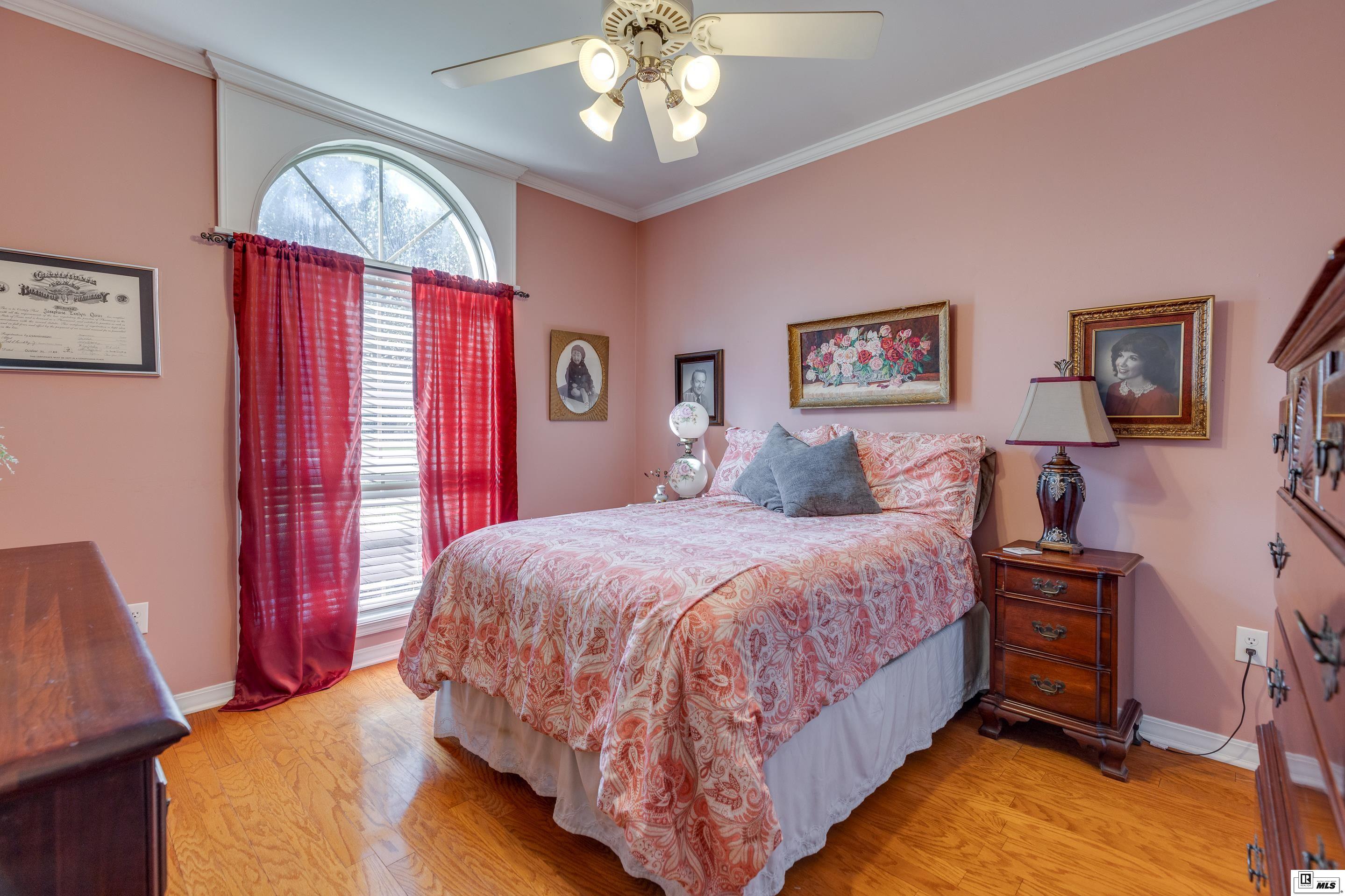 14 Gladney Loop