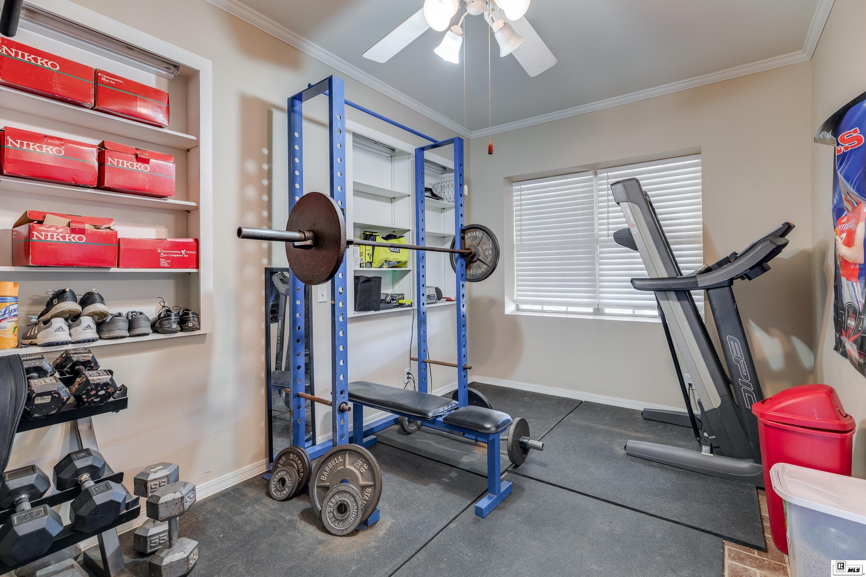14 Gladney Loop