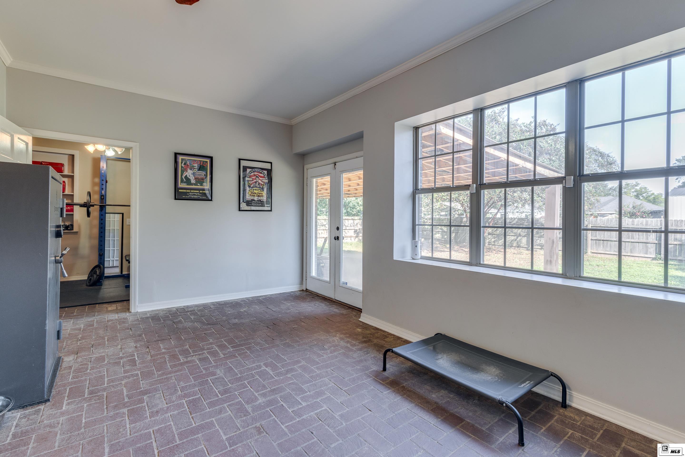 14 Gladney Loop