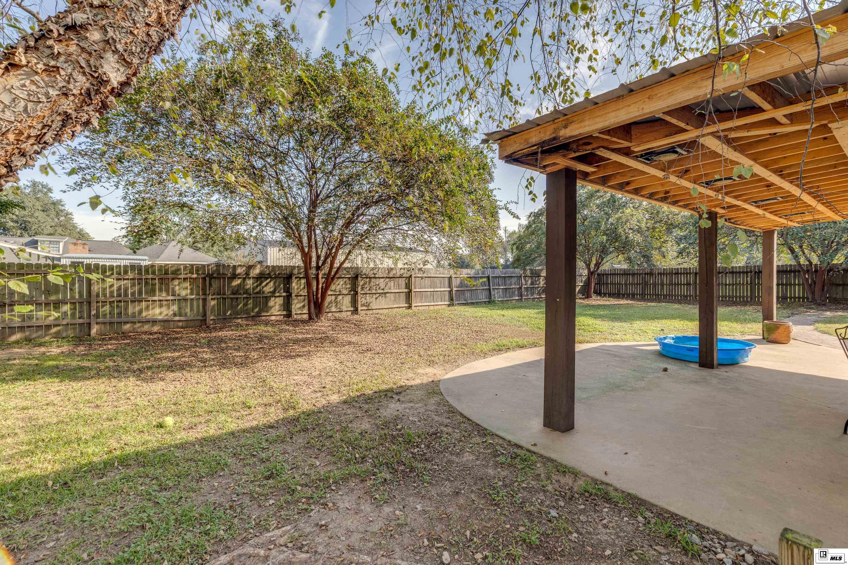 14 Gladney Loop
