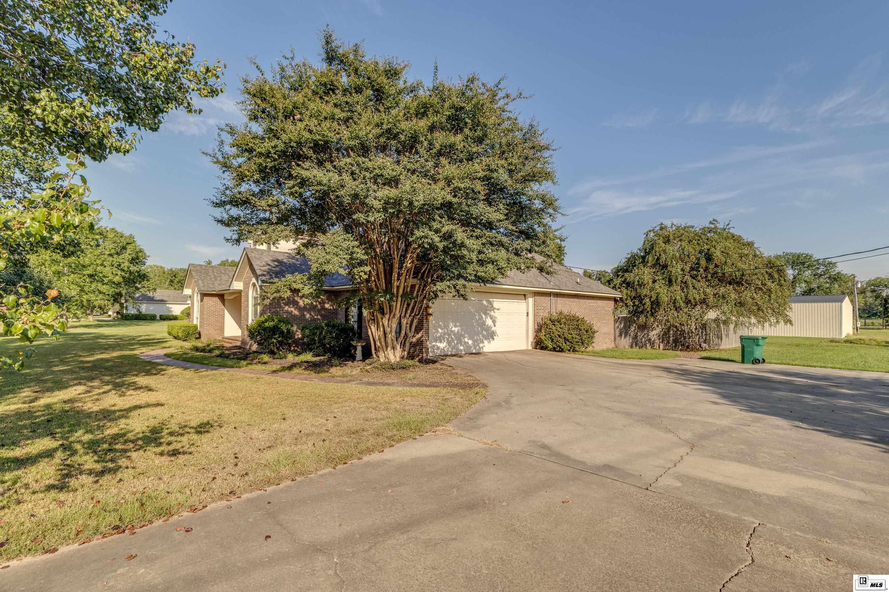 14 Gladney Loop