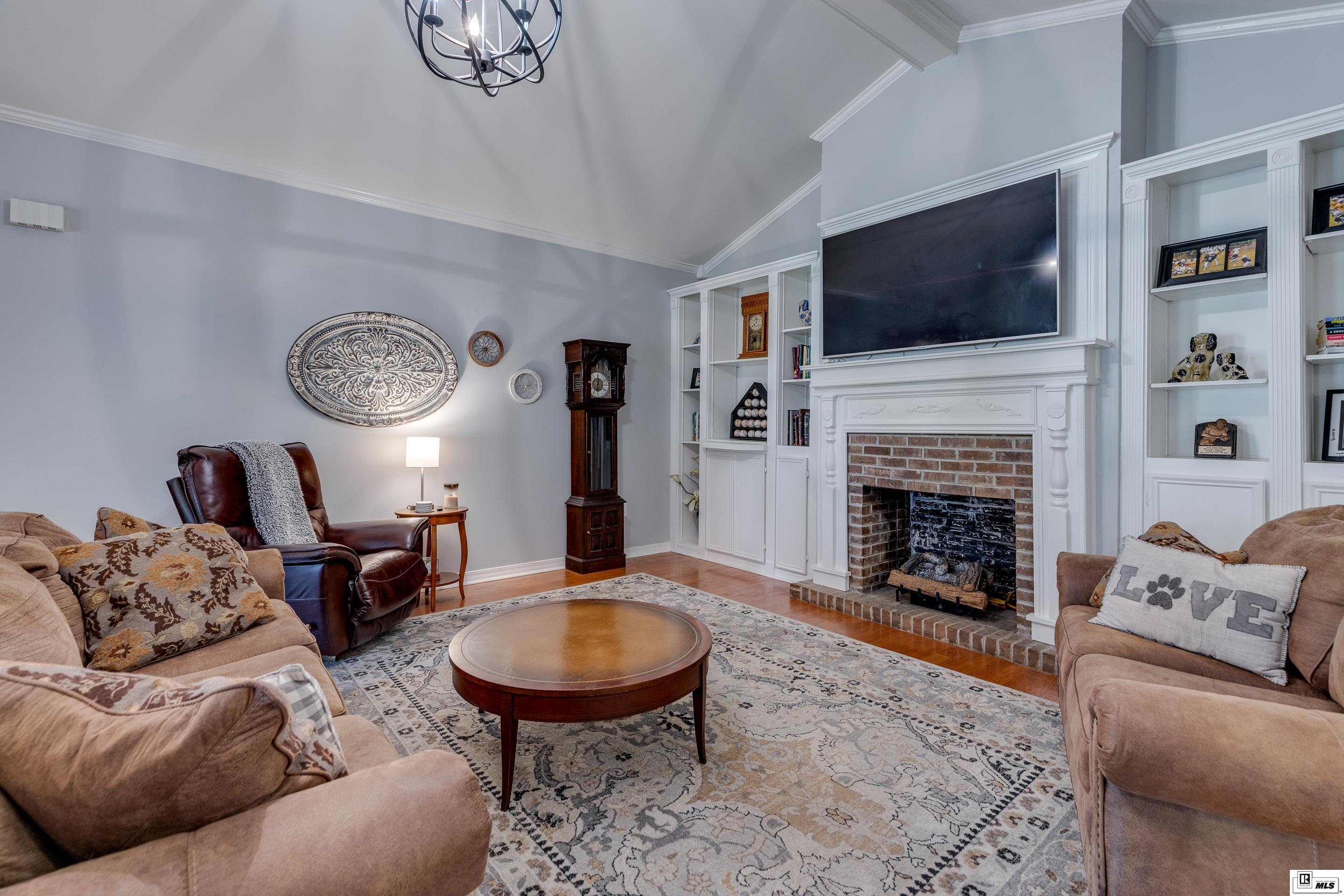 14 Gladney Loop