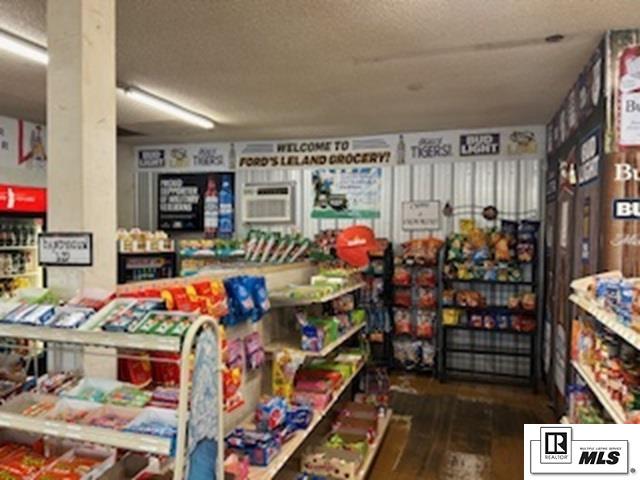 2086 Highway 8