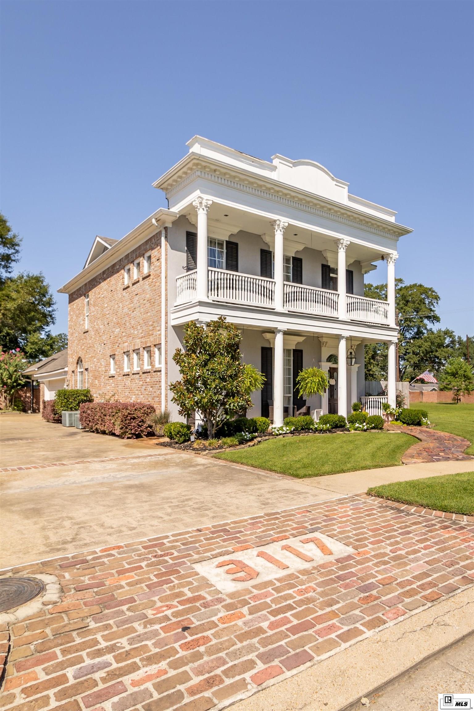 3117 Monteigne Circle