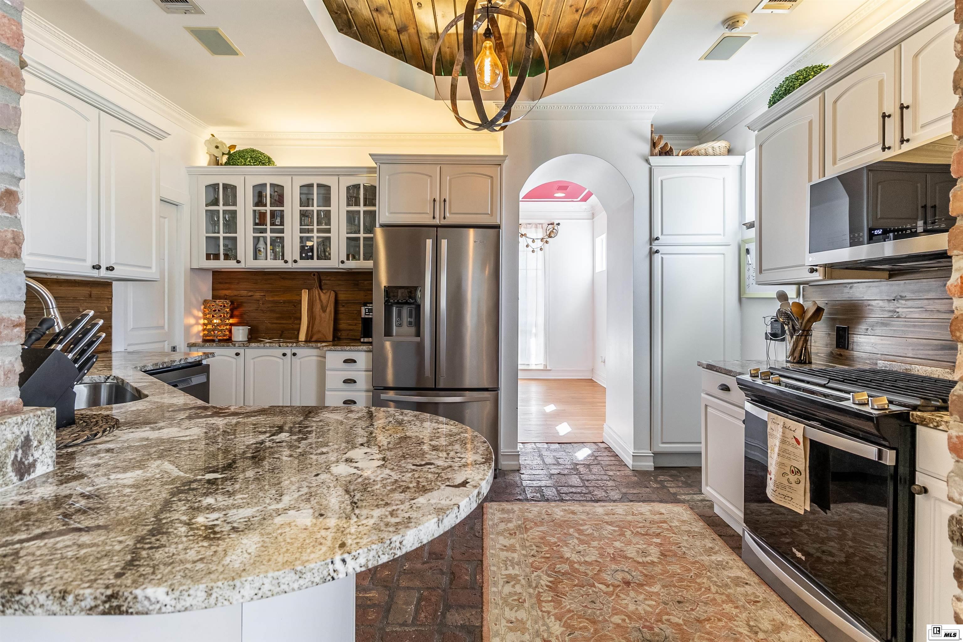 3117 Monteigne Circle