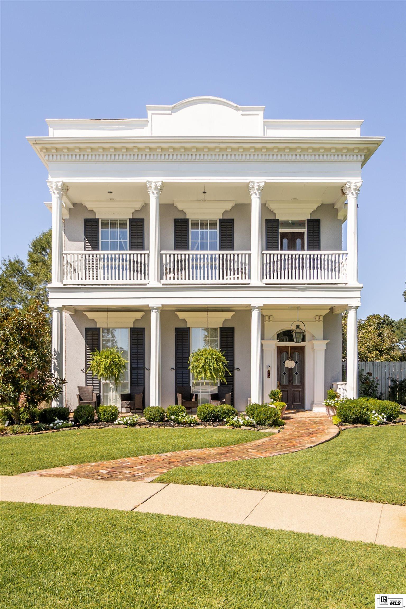 3117 Monteigne Circle