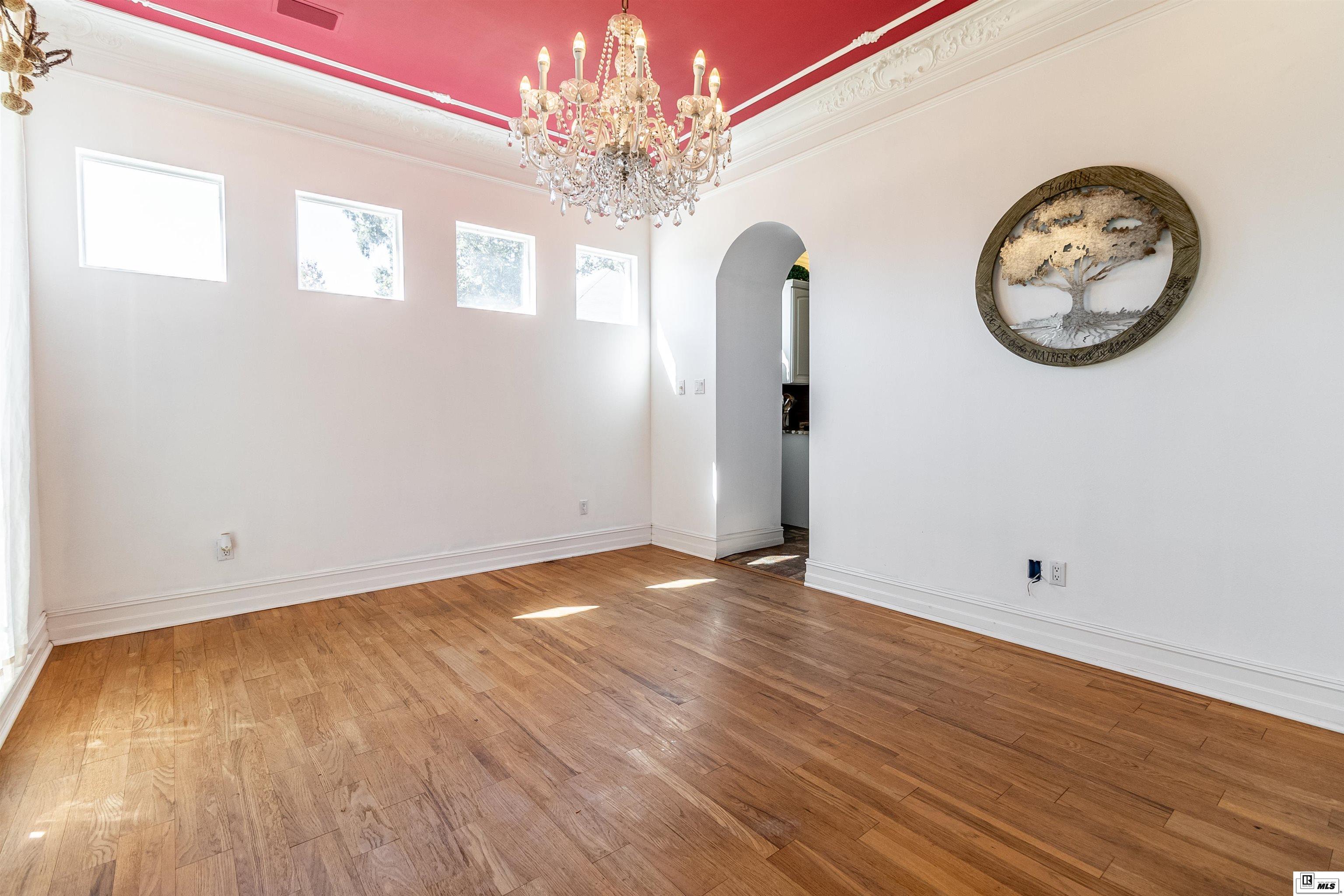 3117 Monteigne Circle