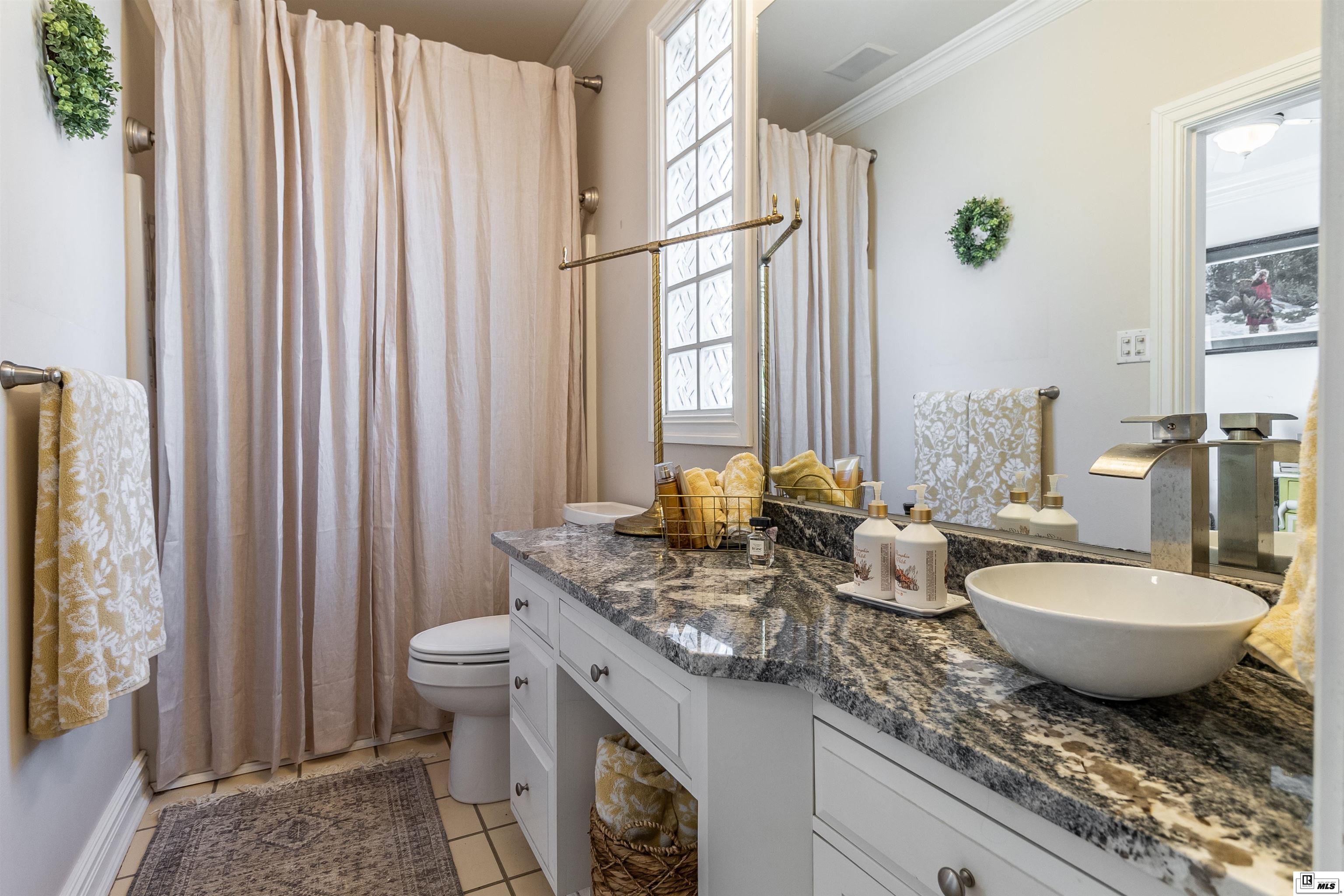 3117 Monteigne Circle