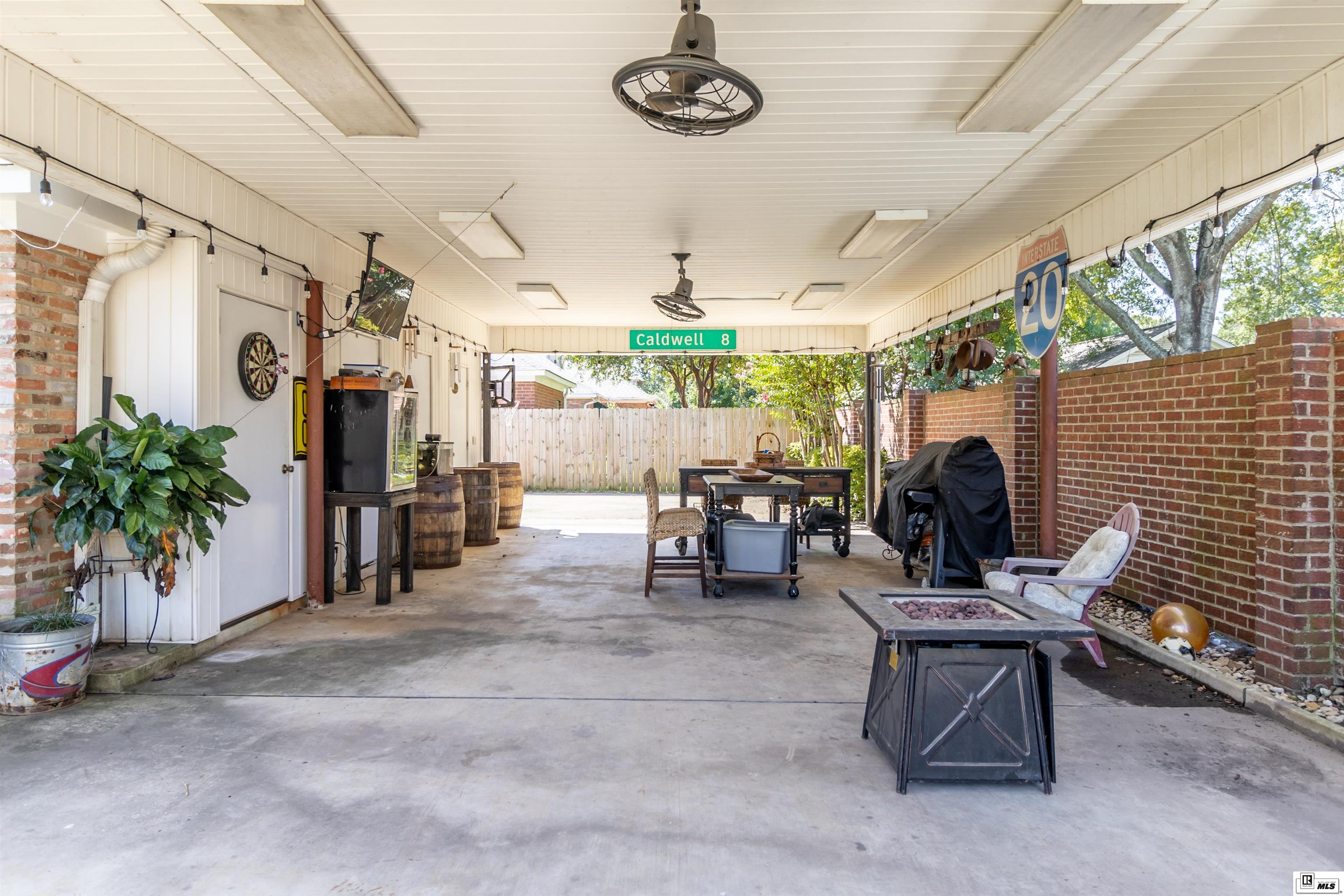 3117 Monteigne Circle