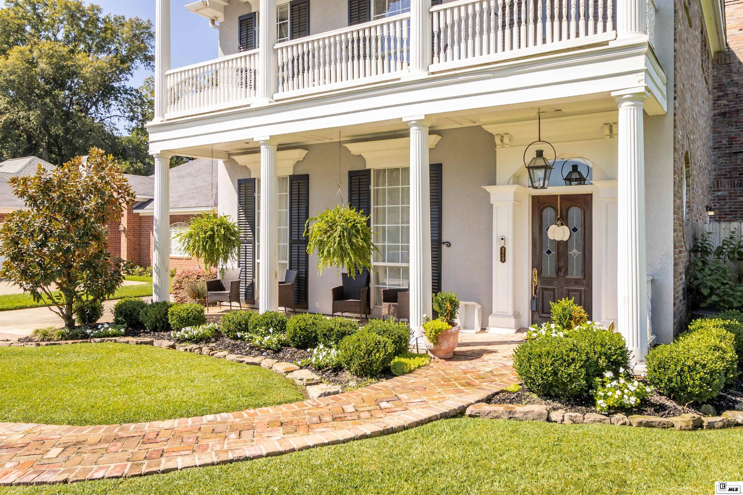 3117 Monteigne Circle