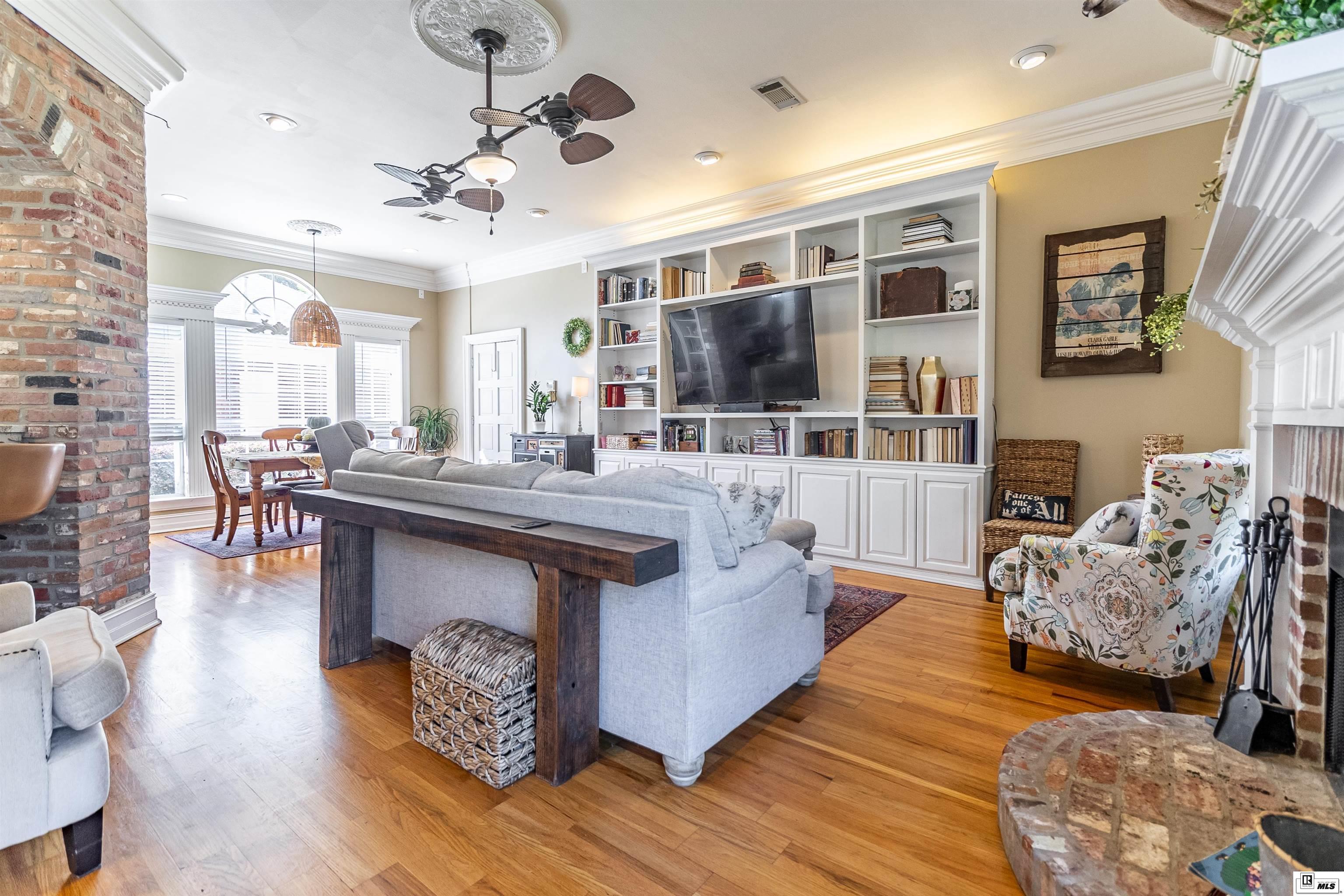 3117 Monteigne Circle
