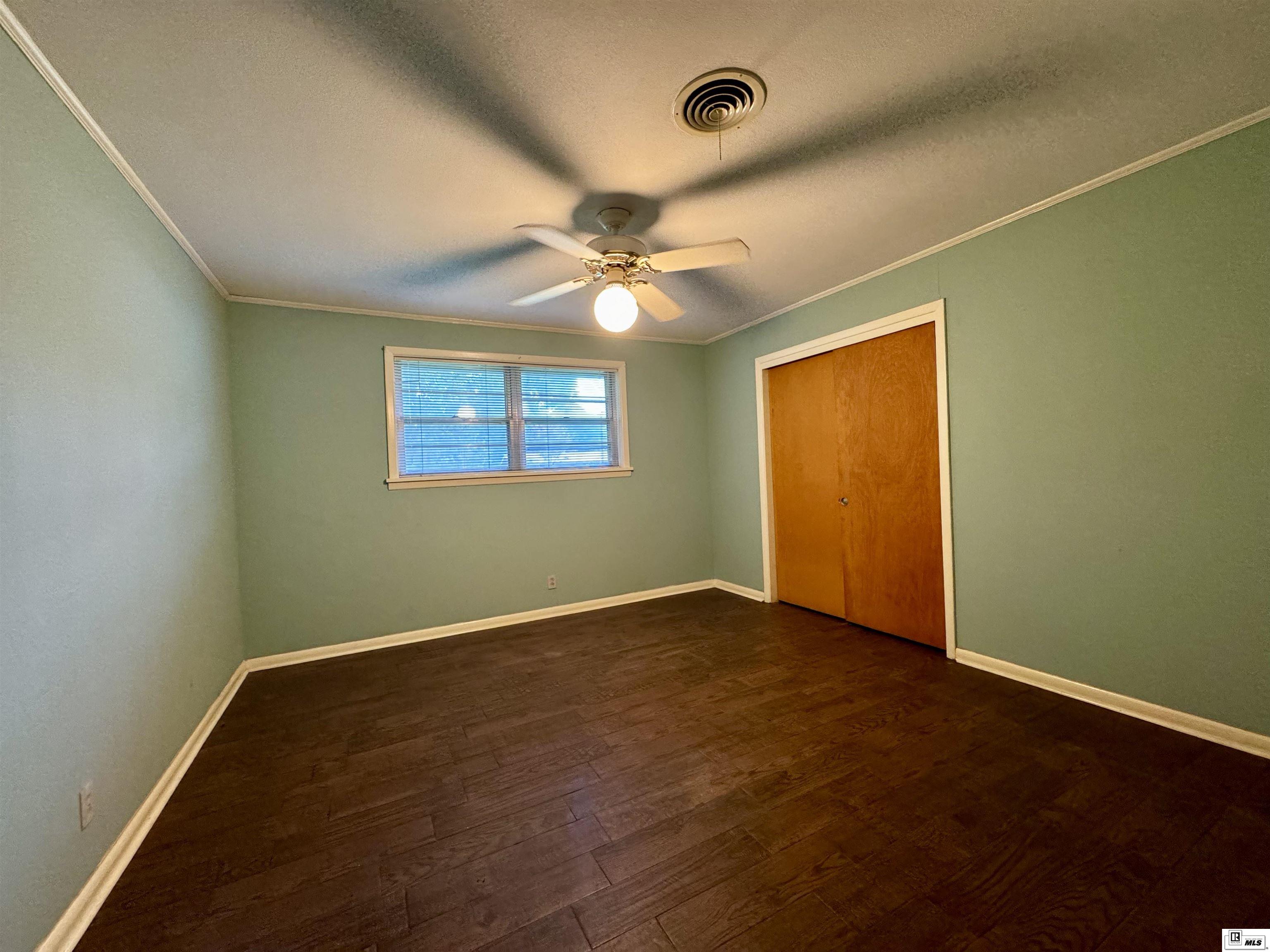 1404 Speed Avenue