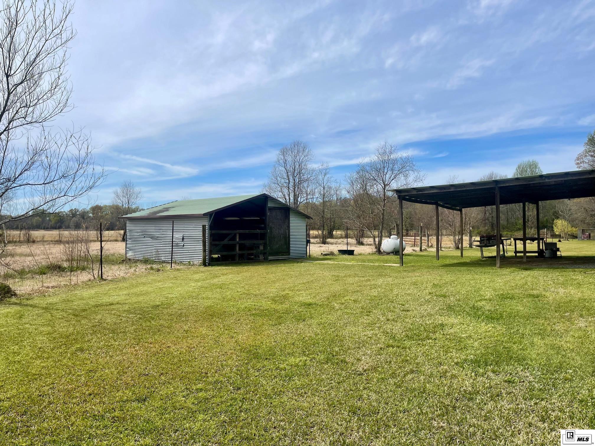 1008 Bush Road