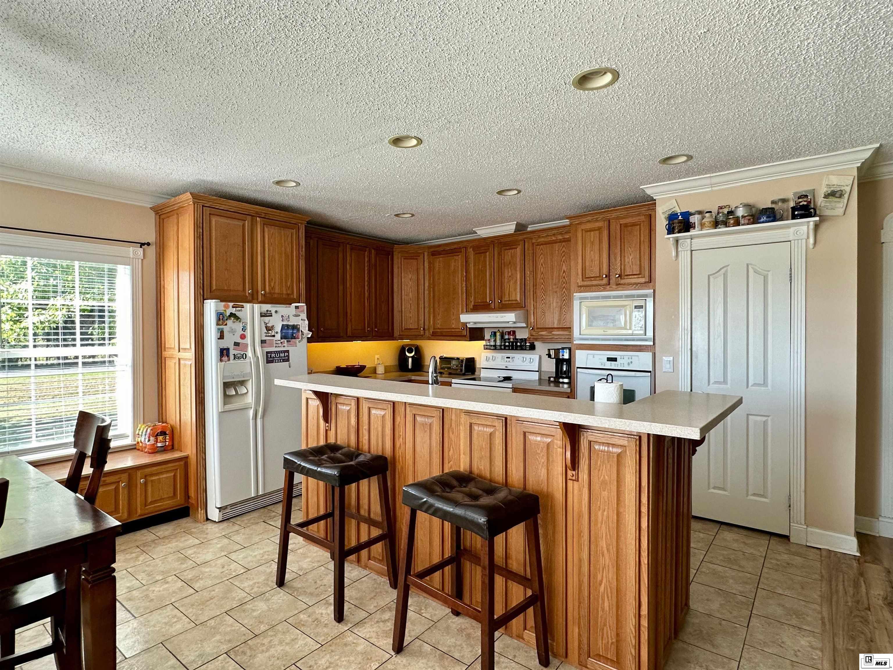 156 Highway 584