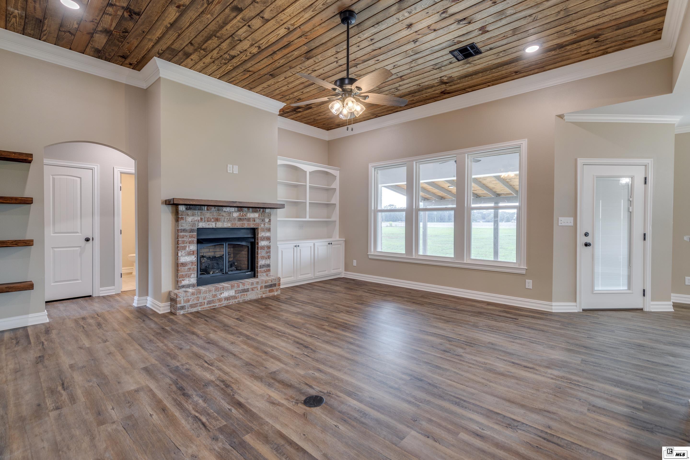 9089 Desiard Trace
